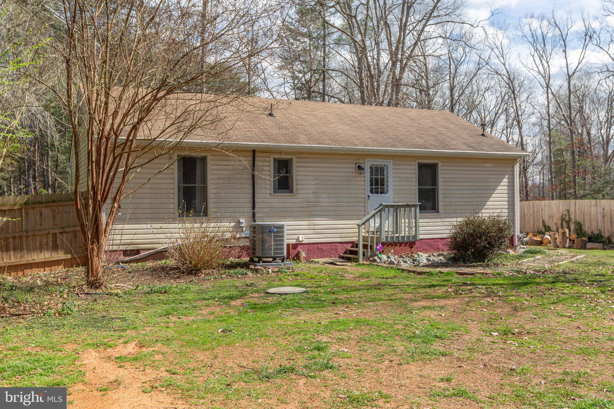 LAKE LAND OR - Residential