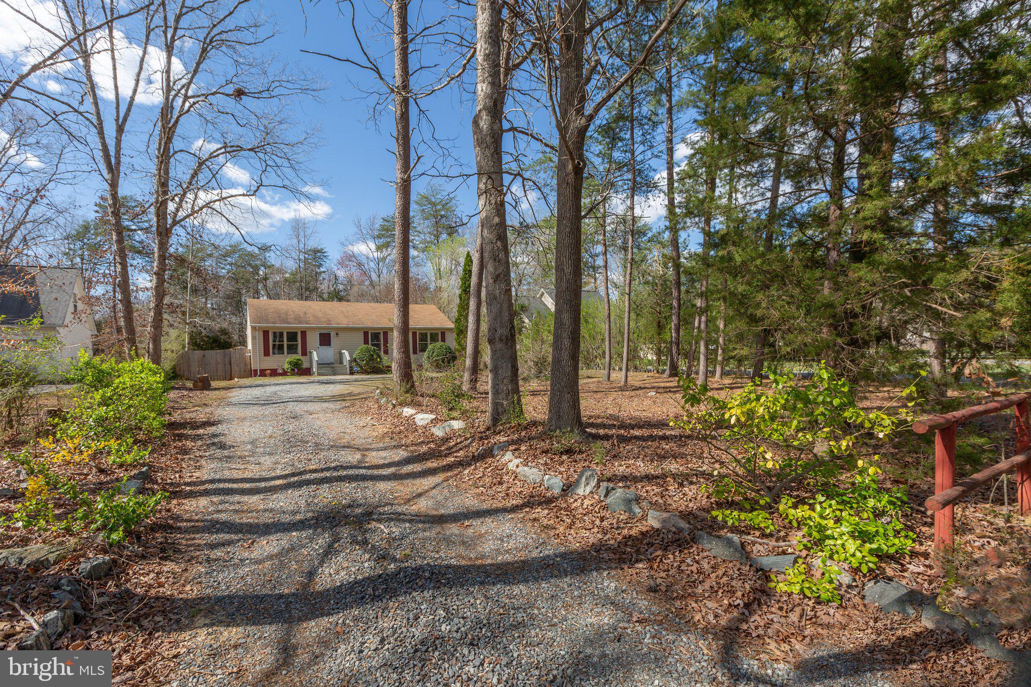 LAKE LAND OR - Residential