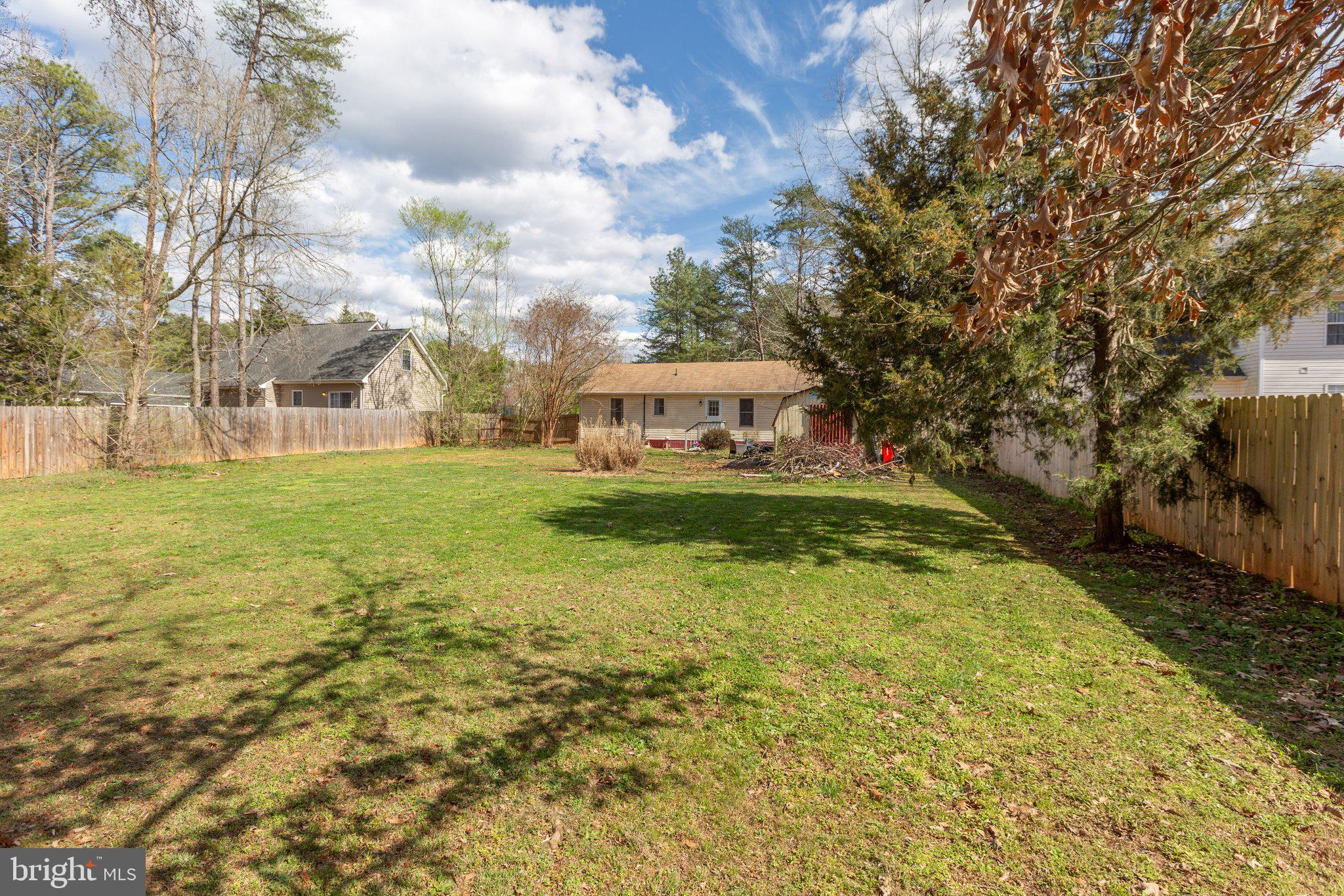 LAKE LAND OR - Residential