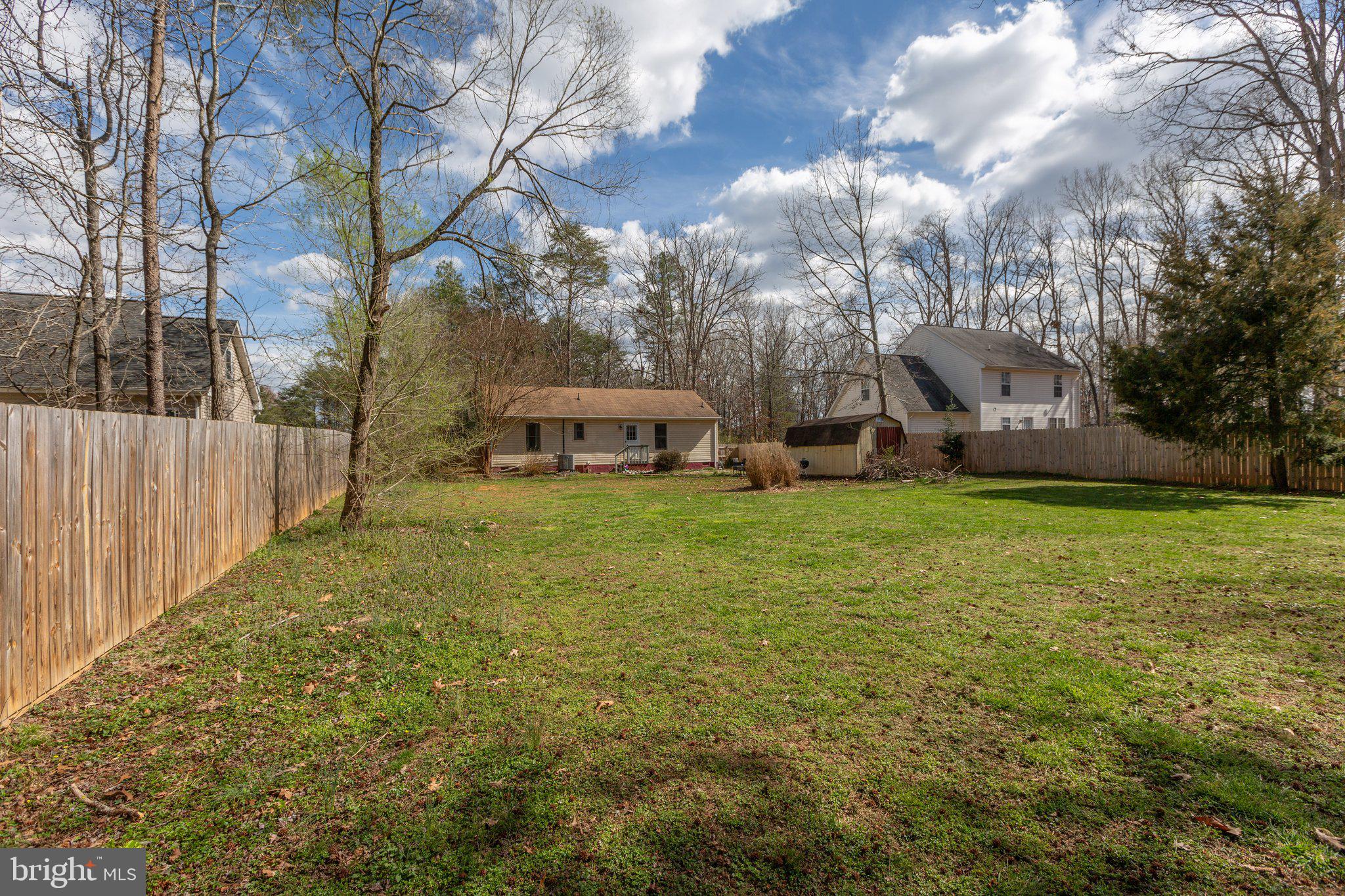 LAKE LAND OR - Residential