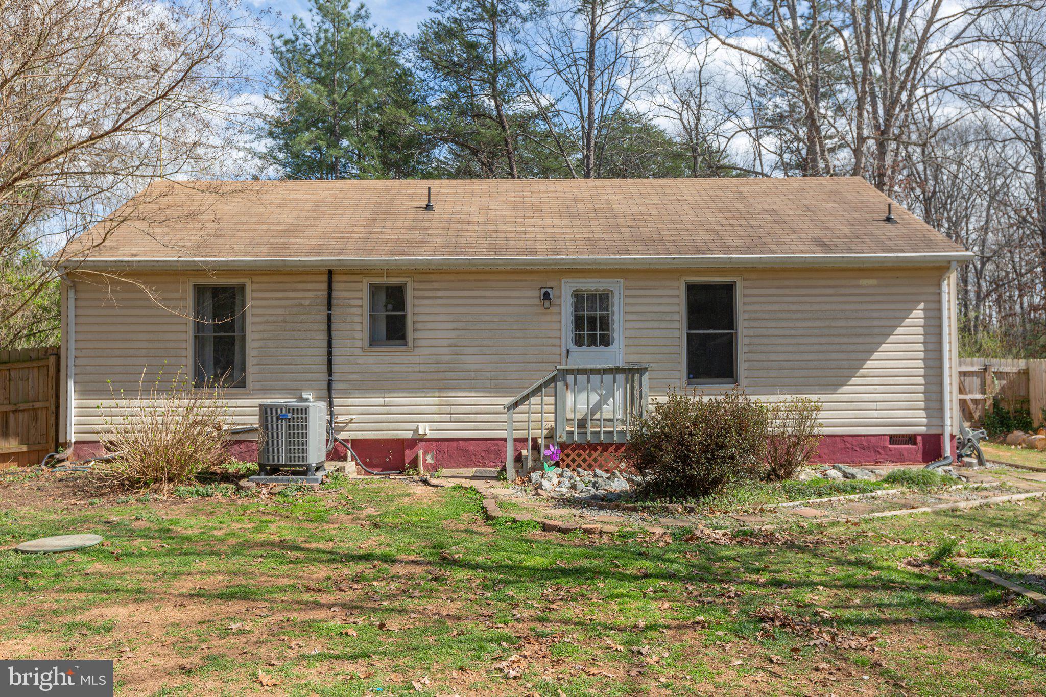 LAKE LAND OR - Residential