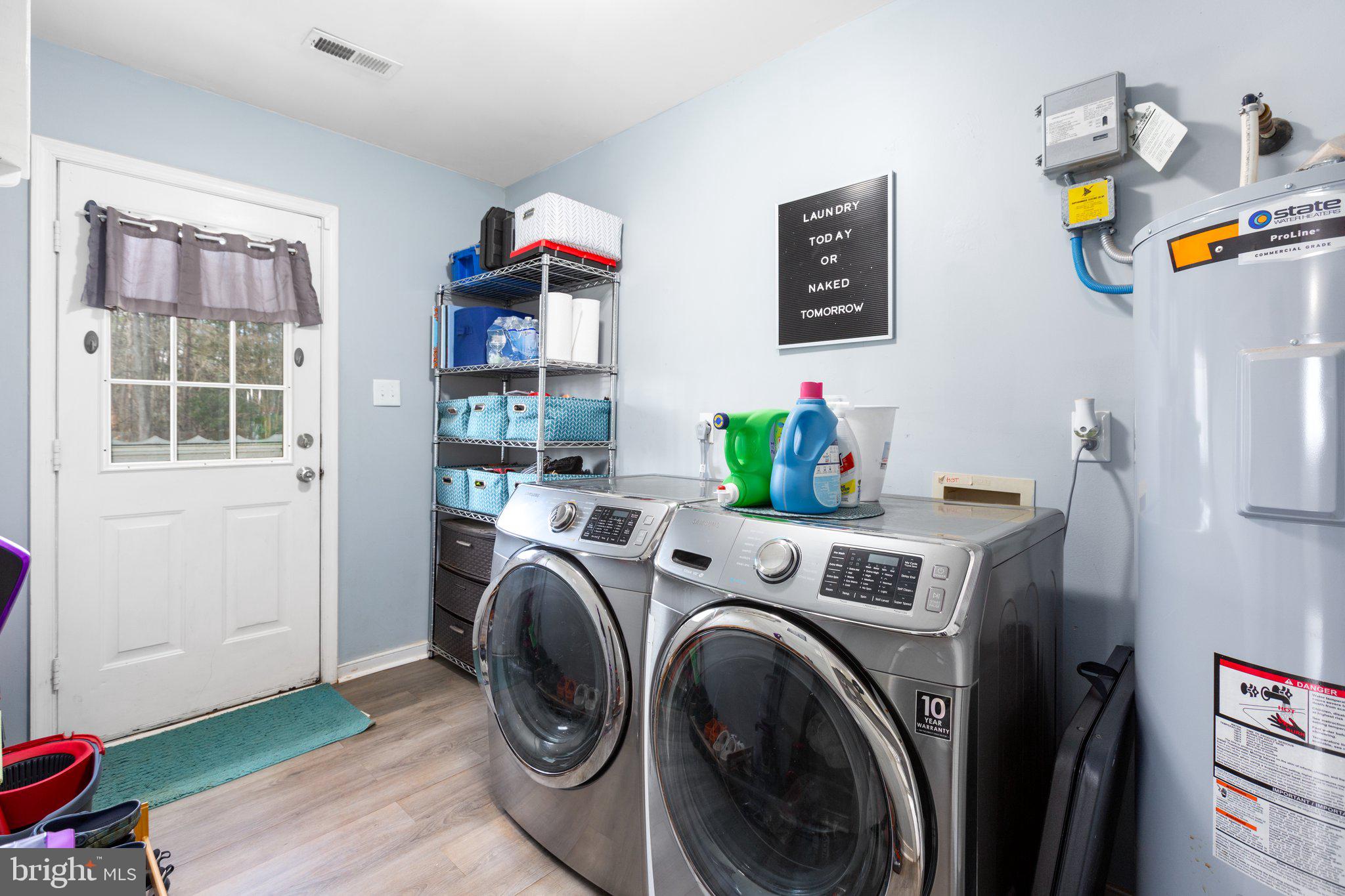 LAKE LAND OR - Residential