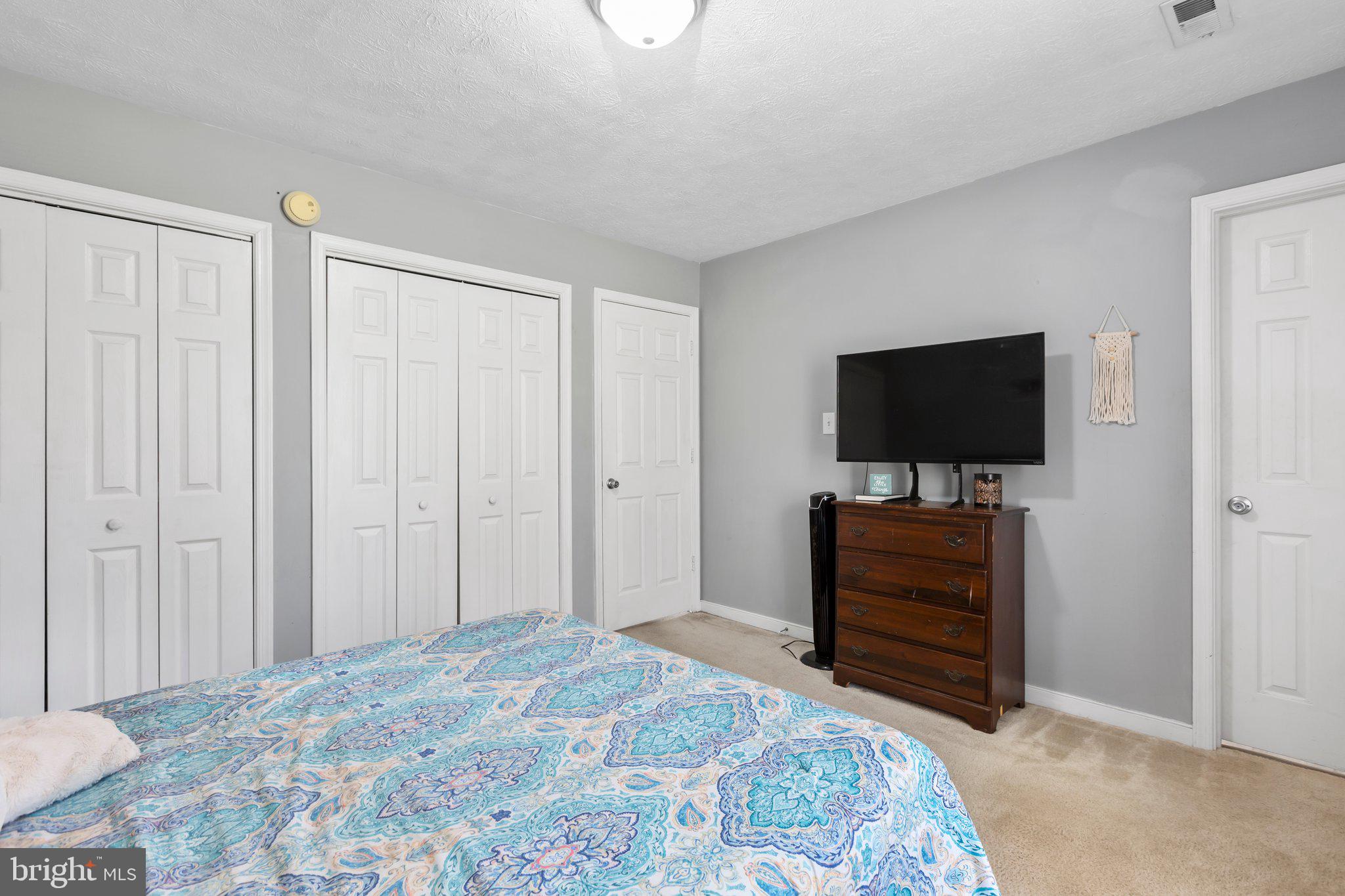 LAKE LAND OR - Residential