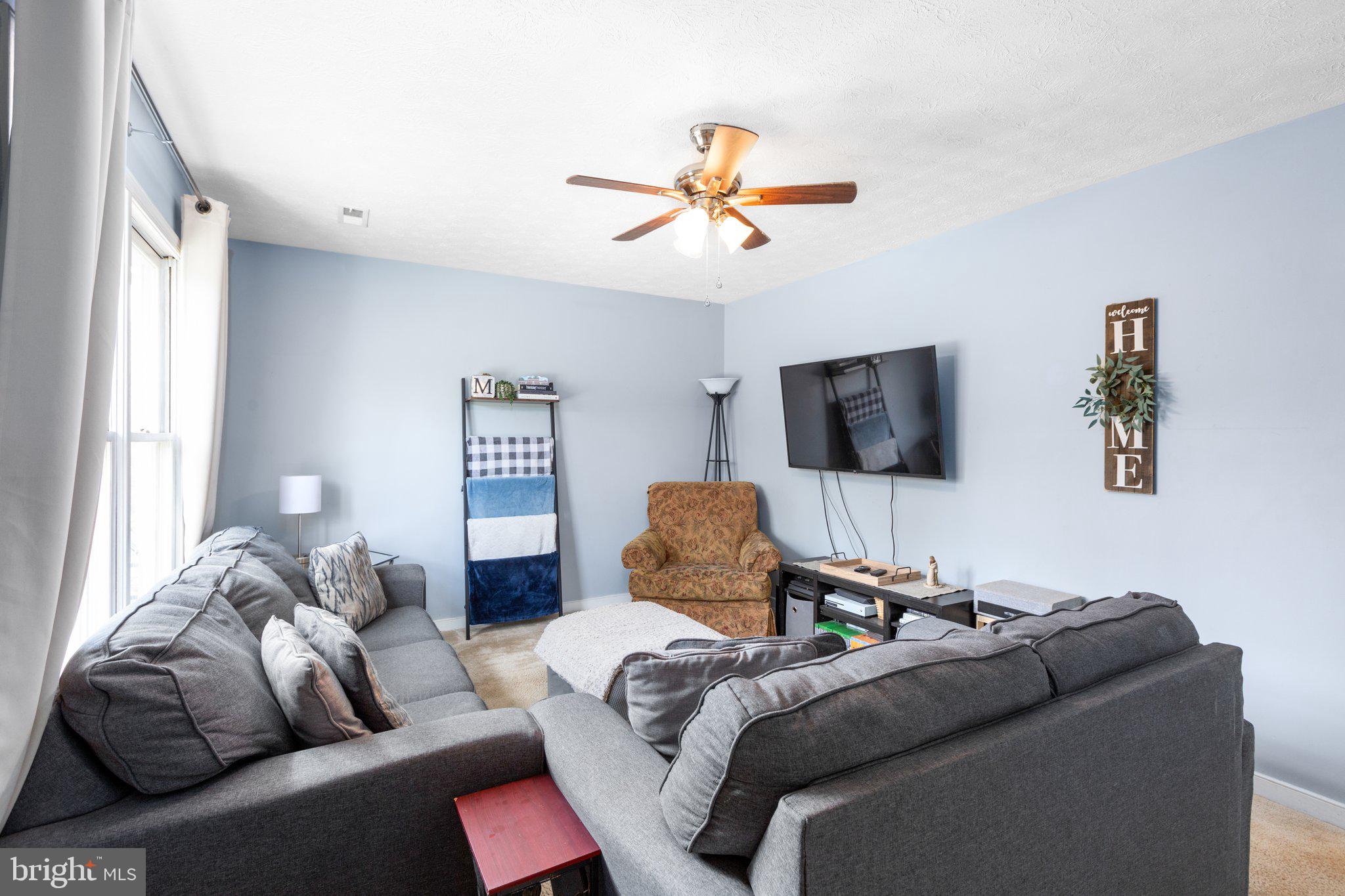 LAKE LAND OR - Residential