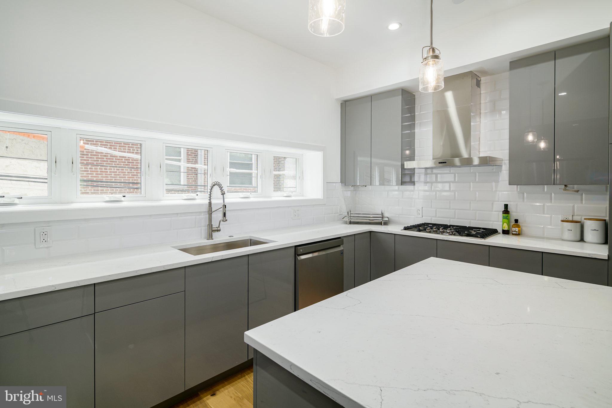 OLDE KENSINGTON - Residential