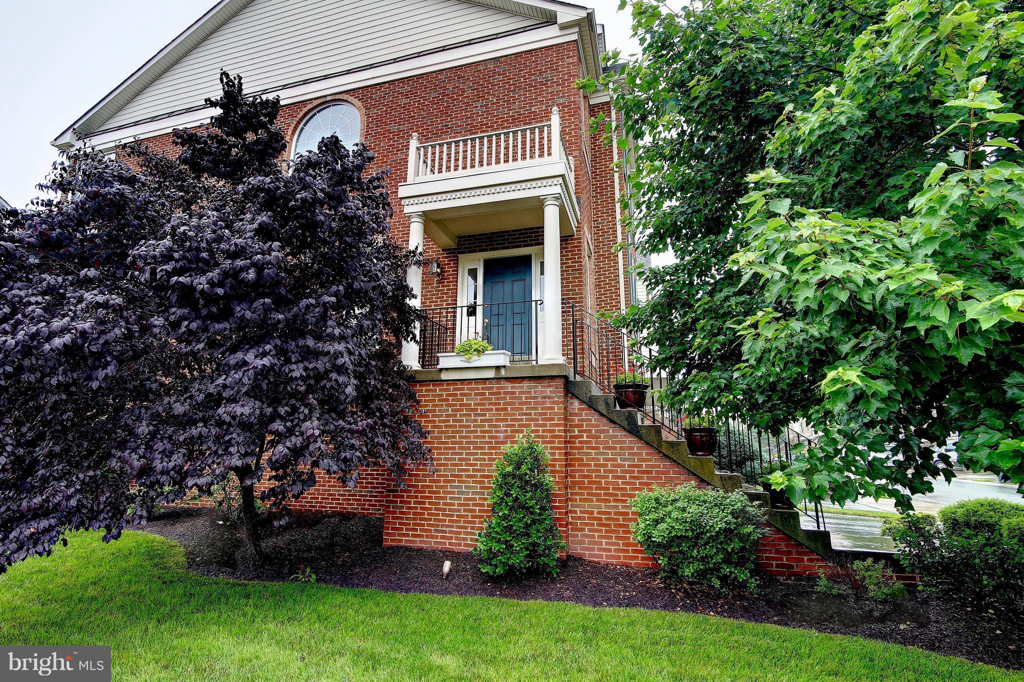 BELMONT COUNTRY CLUB - Residential Lease