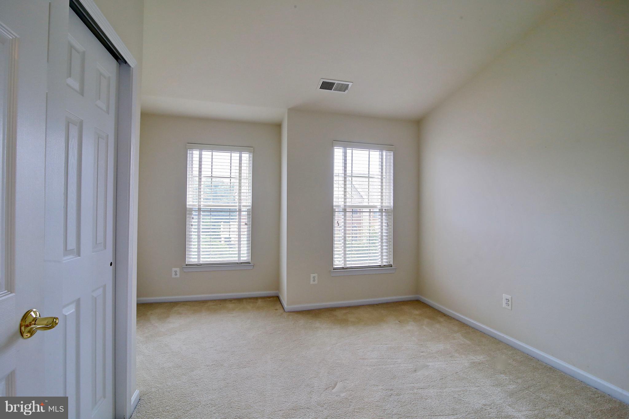 BELMONT COUNTRY CLUB - Residential Lease