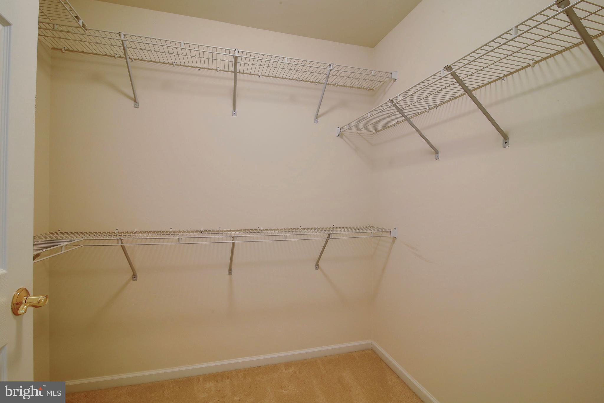 BELMONT COUNTRY CLUB - Residential Lease