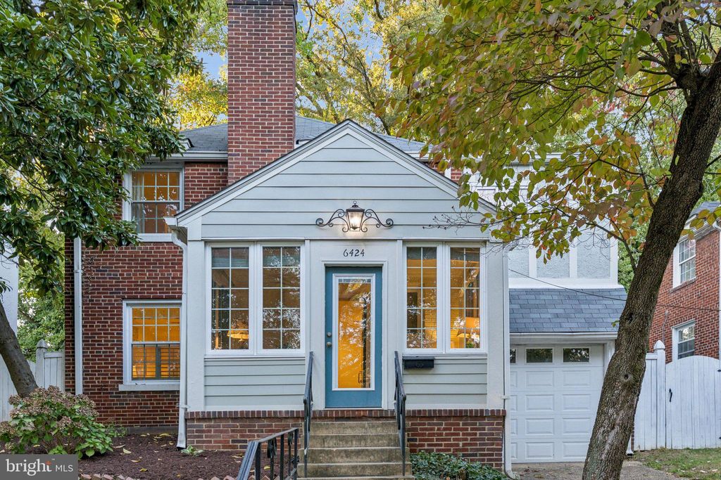 Photo of 6424 Luzon Avenue NW, WASHINGTON, DC 20012 (MLS # DCDC2224780)