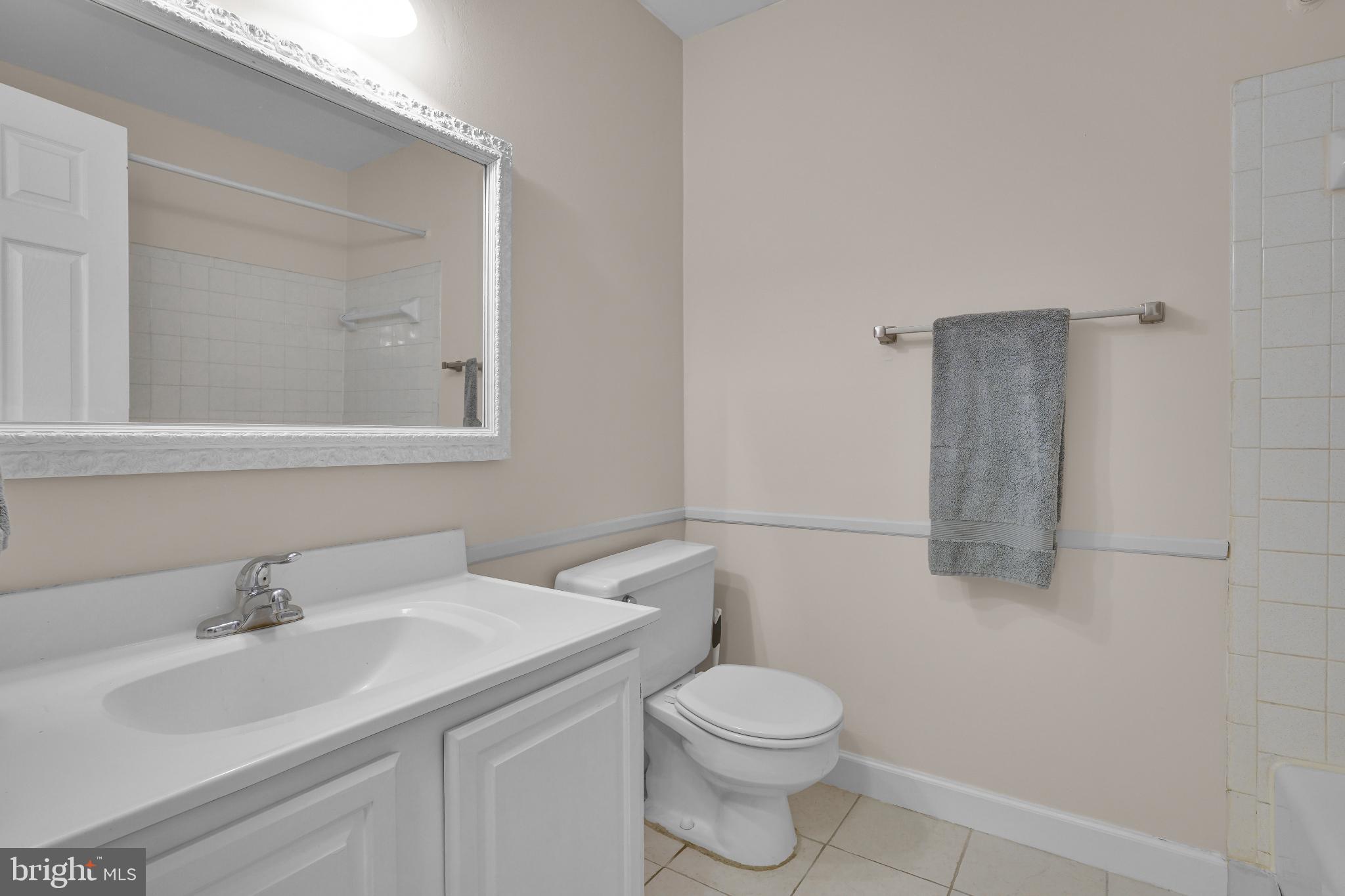 NORTHGATE CONDO - Residential Lease