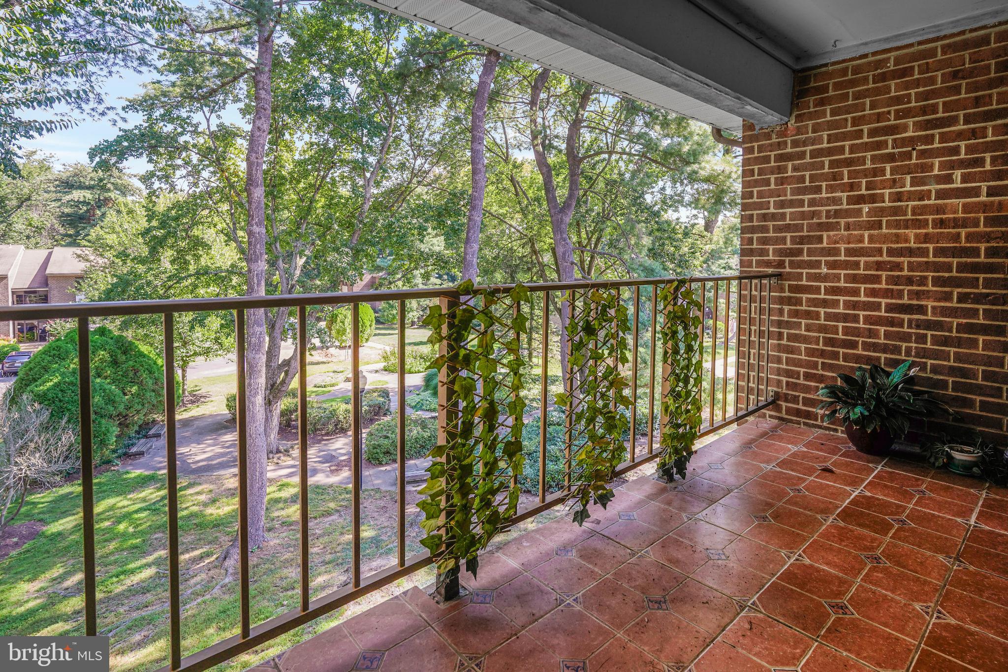 NORTHGATE CONDO - Residential Lease