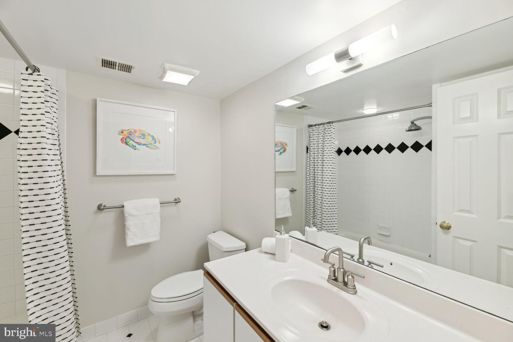 KENWOOD PARK - Residential