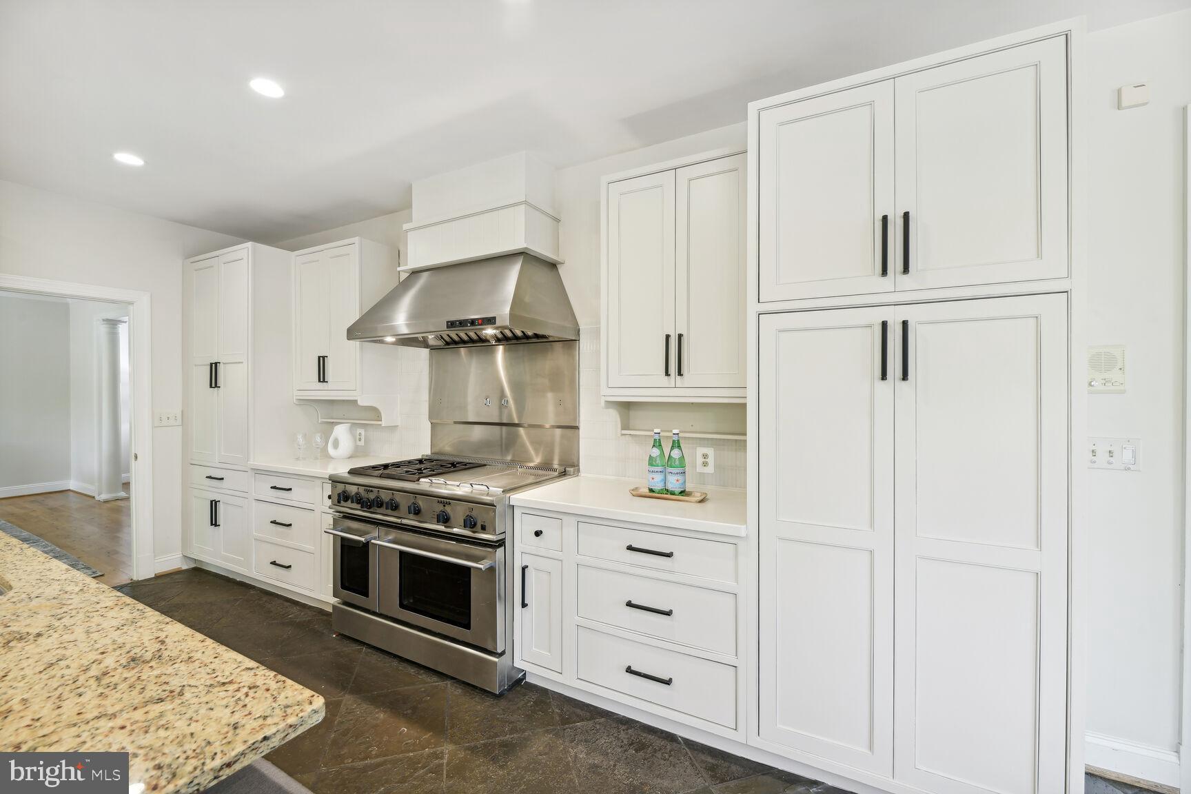 KENWOOD PARK - Residential