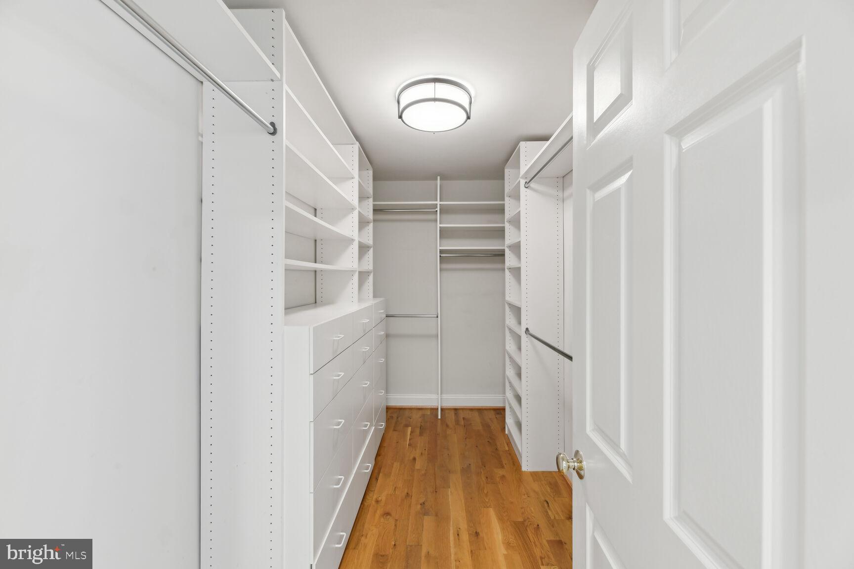 KENWOOD PARK - Residential