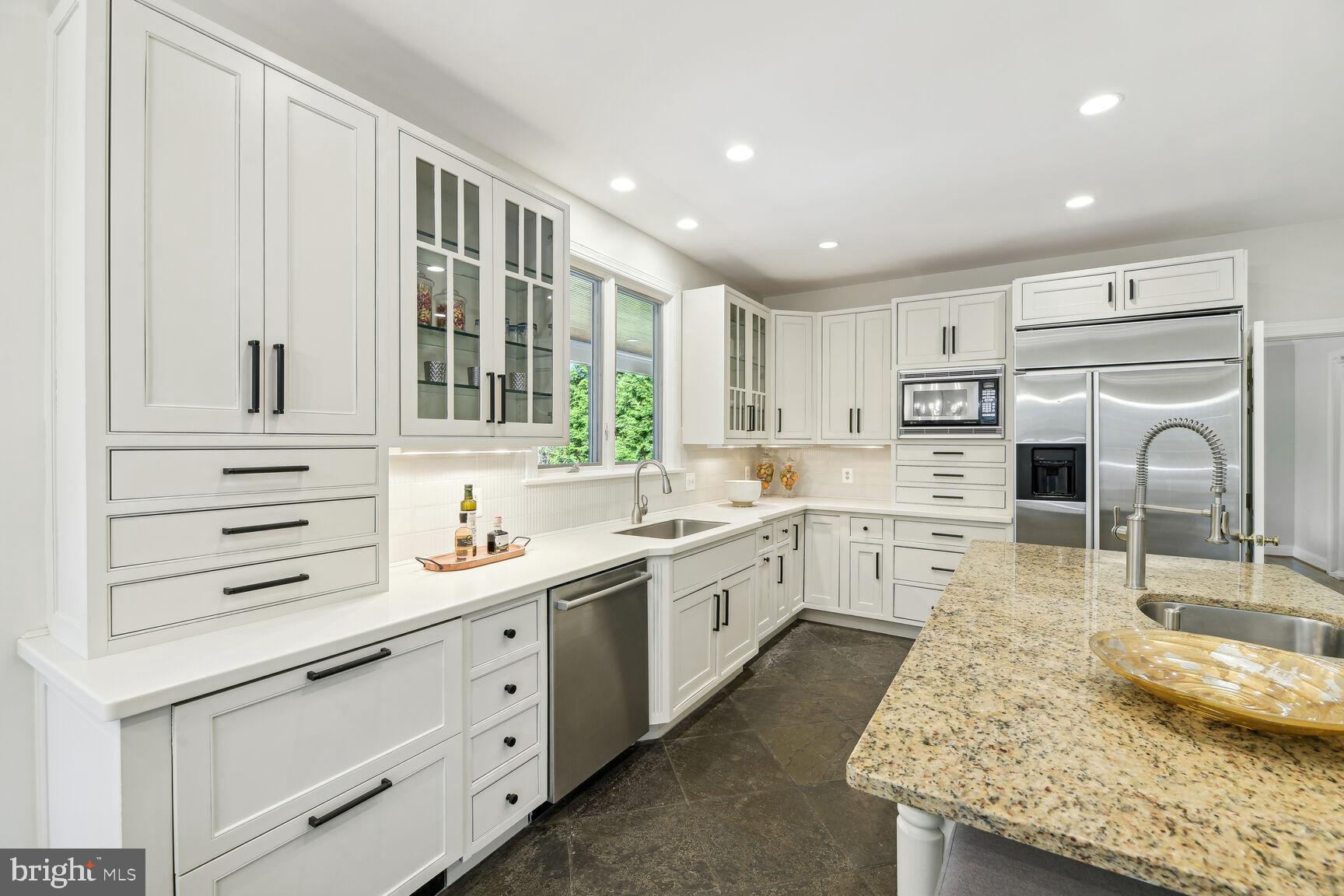 KENWOOD PARK - Residential