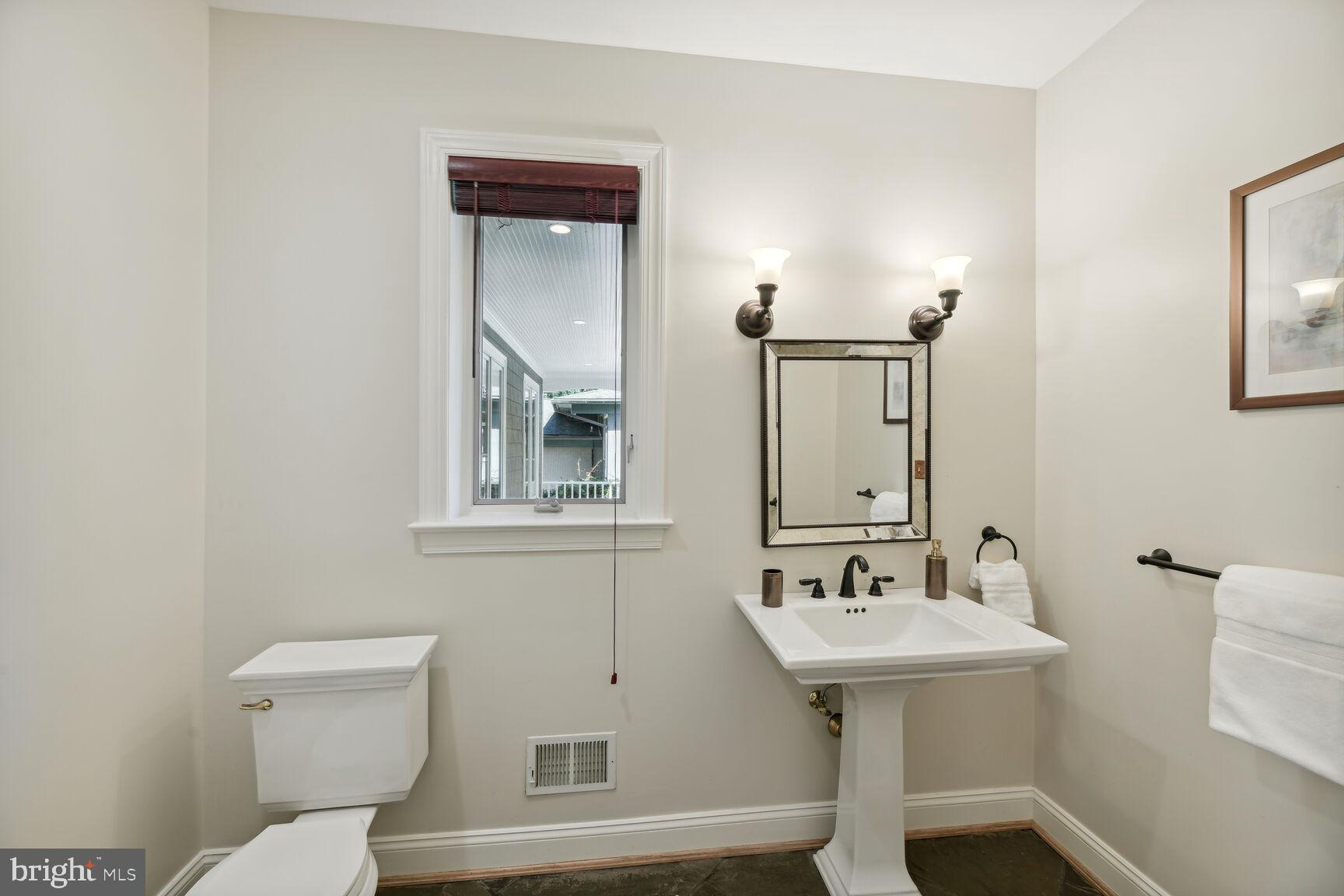 KENWOOD PARK - Residential