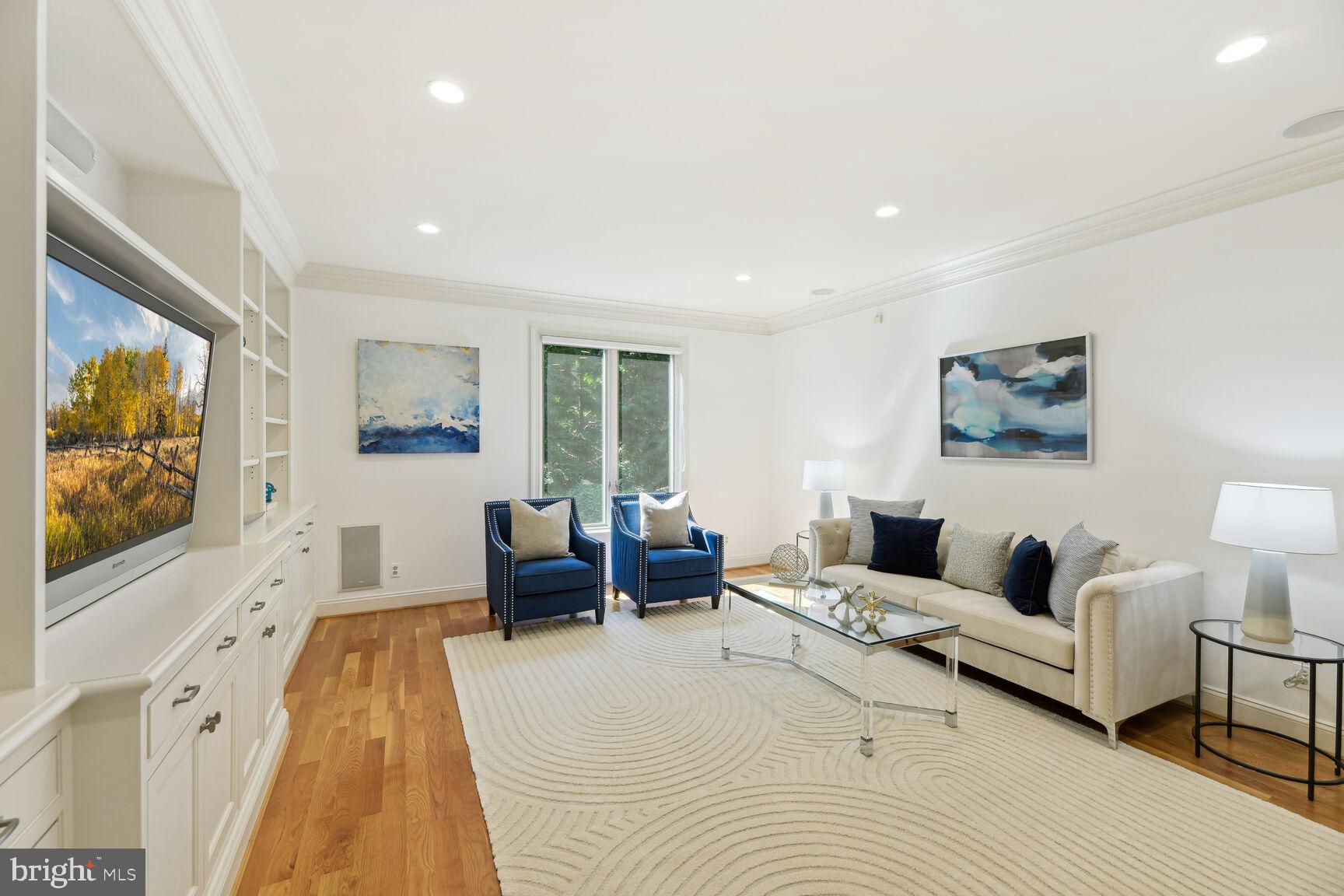 KENWOOD PARK - Residential