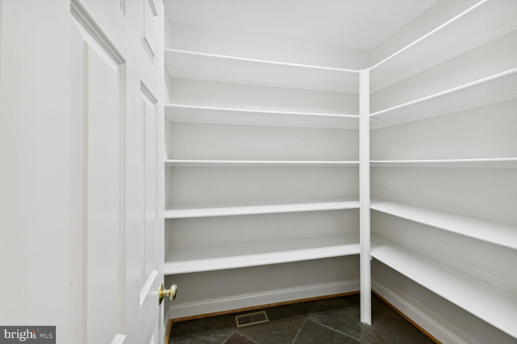 KENWOOD PARK - Residential