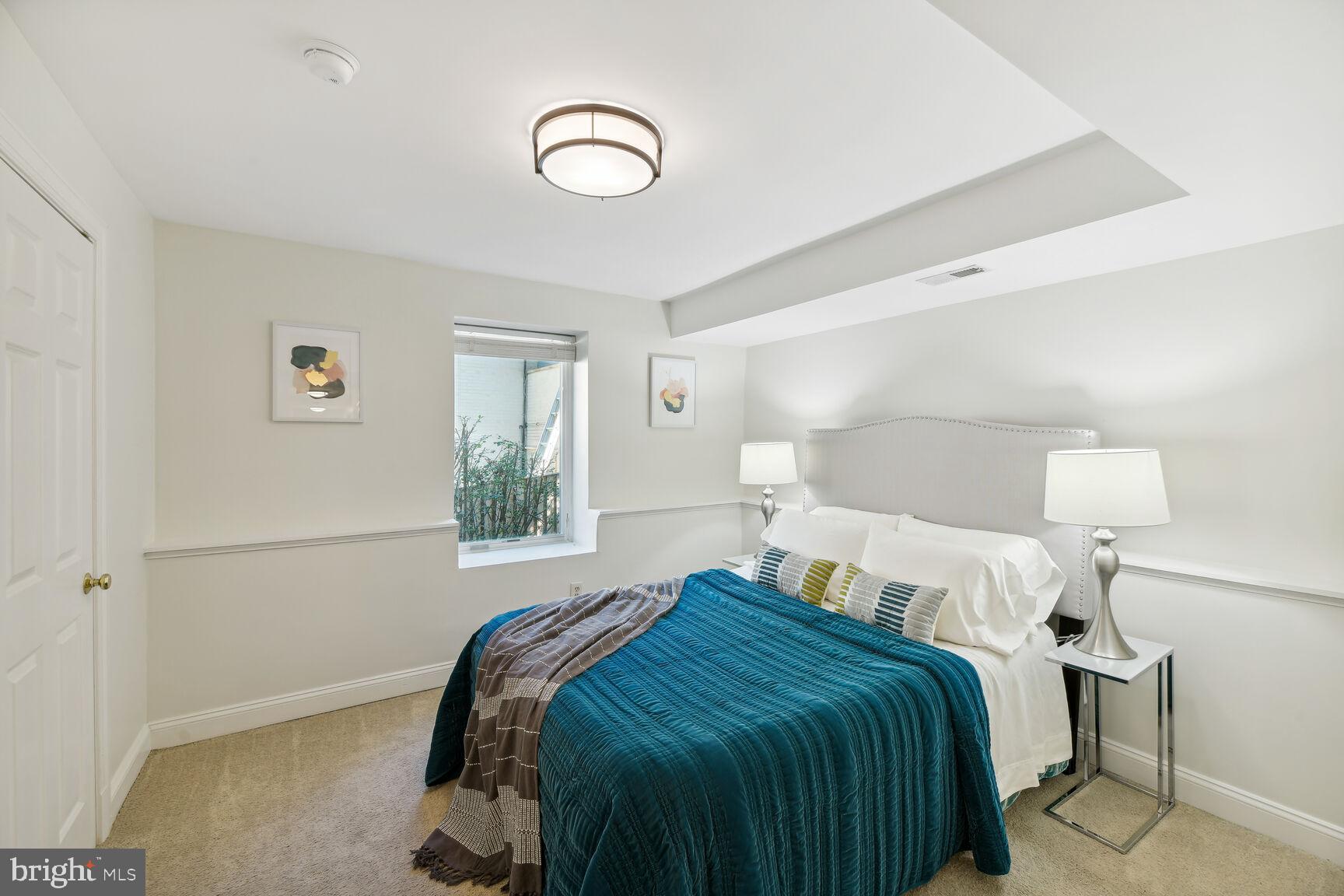 KENWOOD PARK - Residential