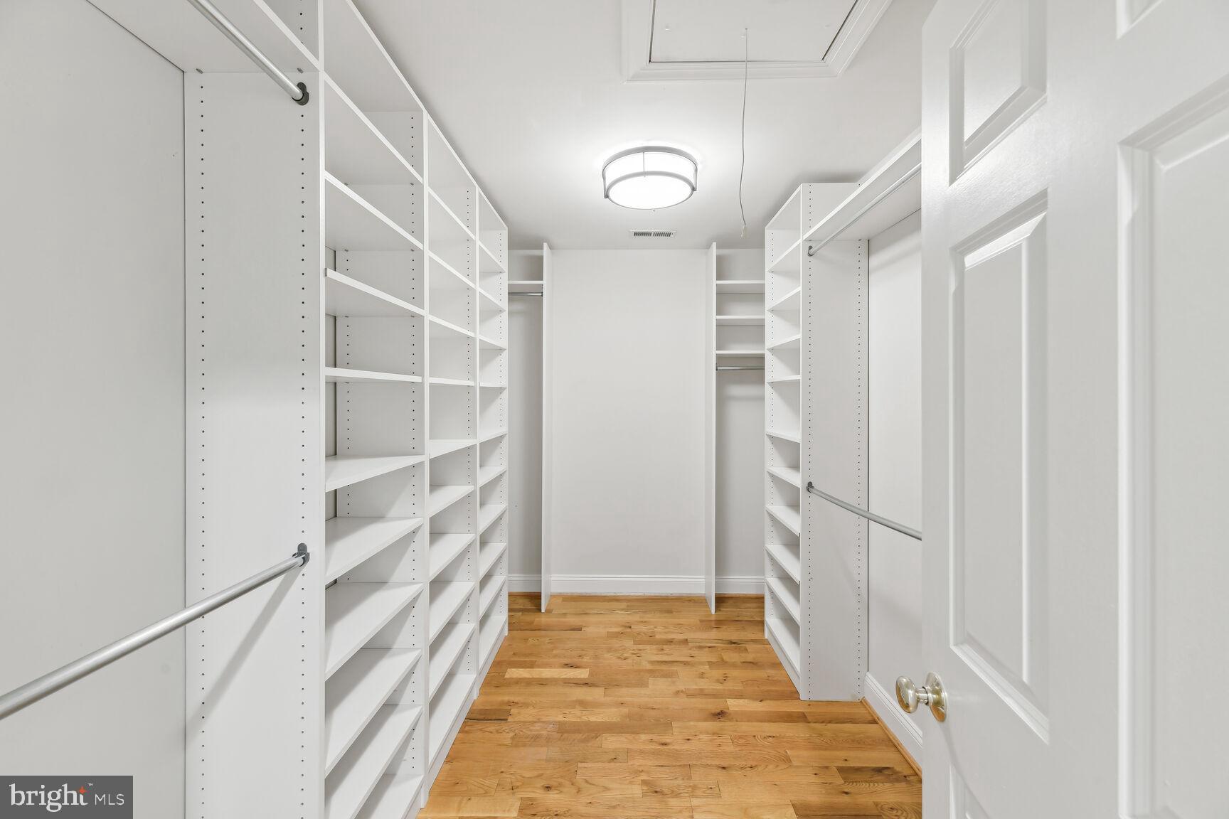 KENWOOD PARK - Residential