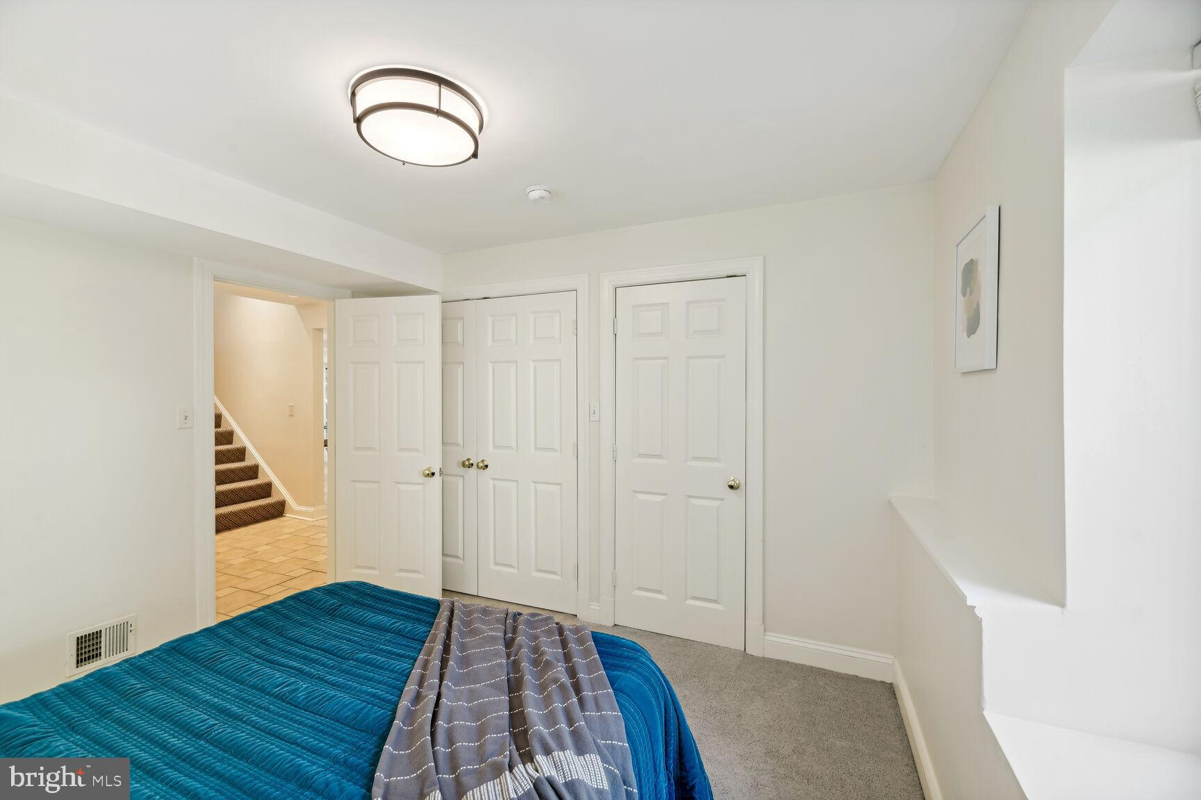 KENWOOD PARK - Residential