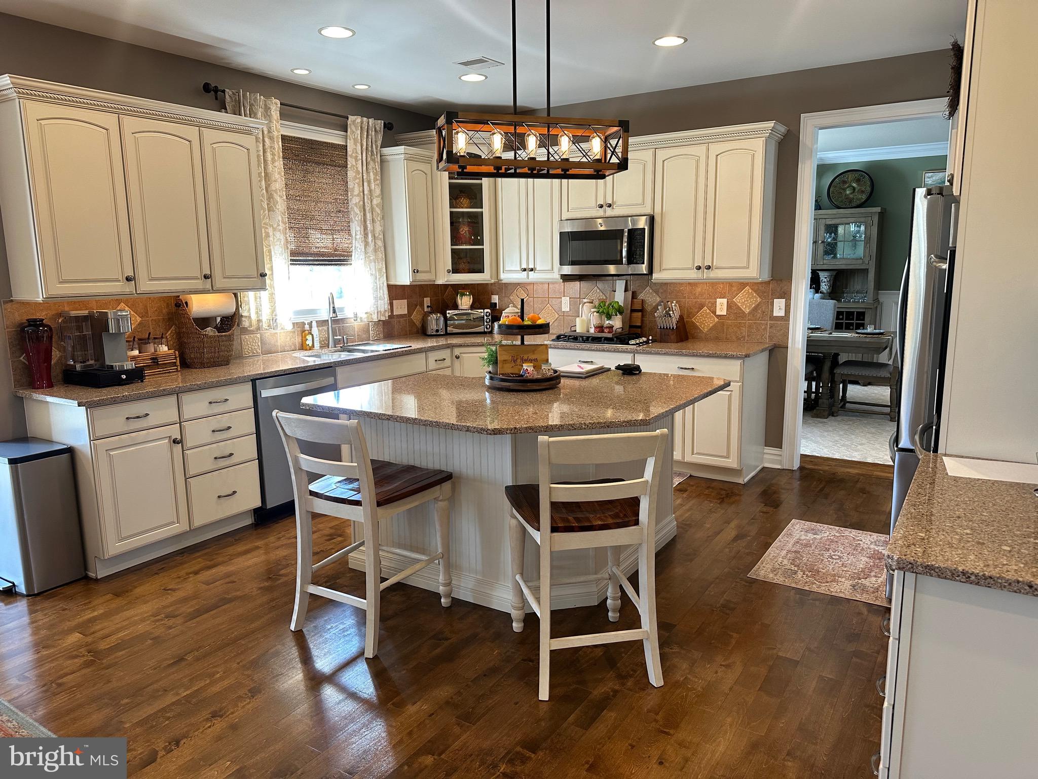 ESTS AT DEEP RUN CRE - Residential