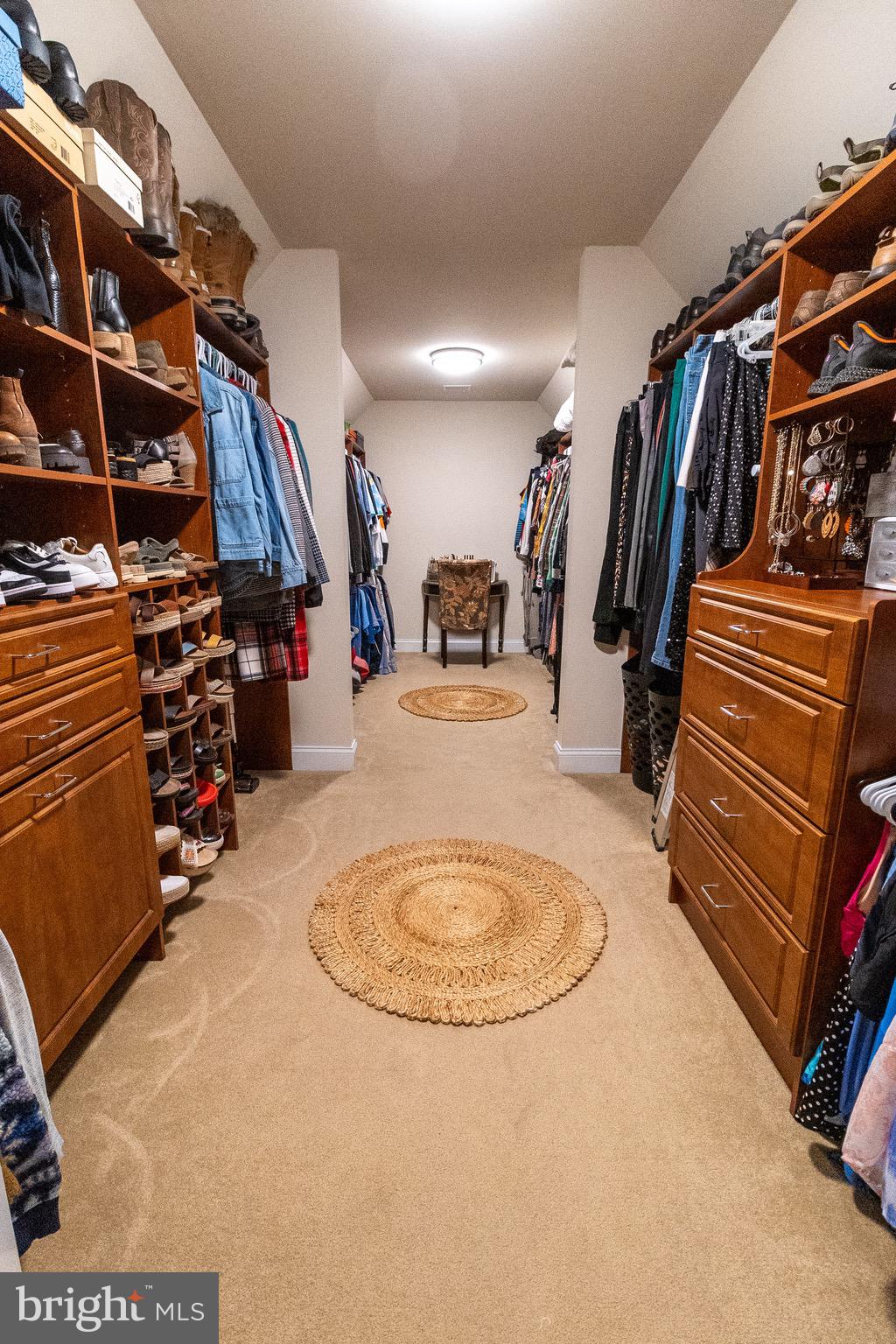 ESTS AT DEEP RUN CRE - Residential