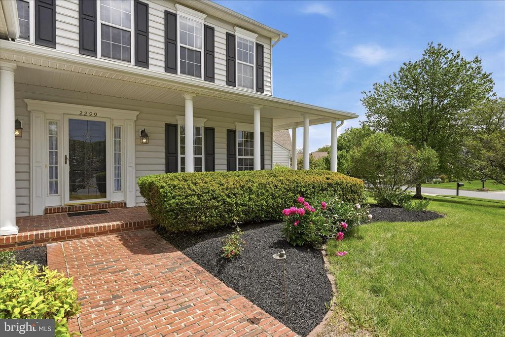 Photo of 2299 Hitchcock Drive, RESTON, VA 20191 (MLS # VAFX2310600)