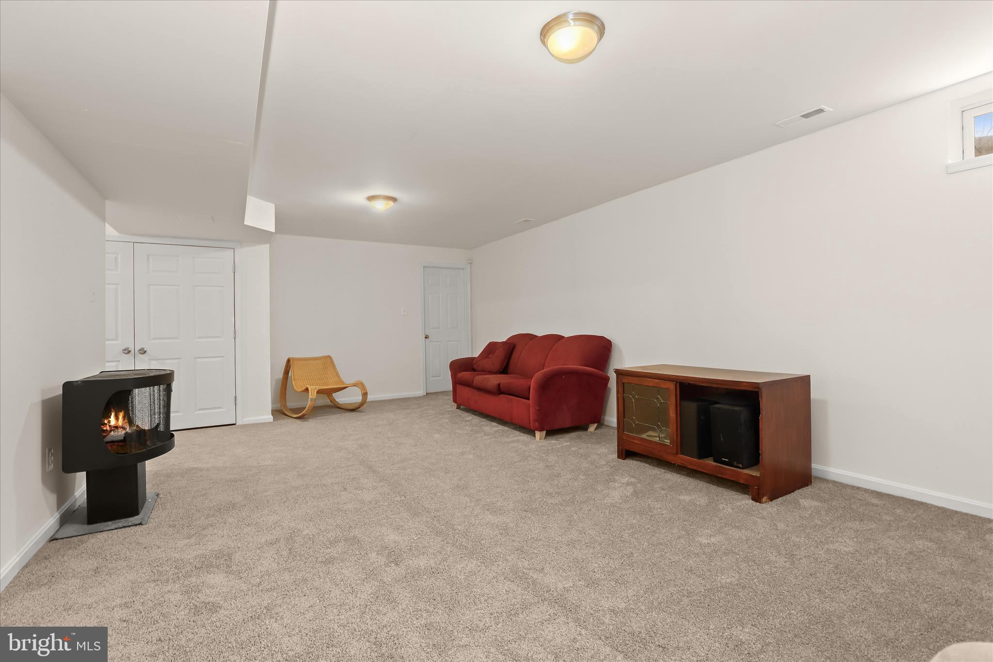 ROCK HALL - Residential