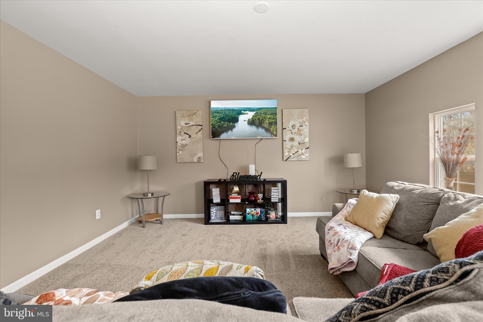 ROCK HALL - Residential