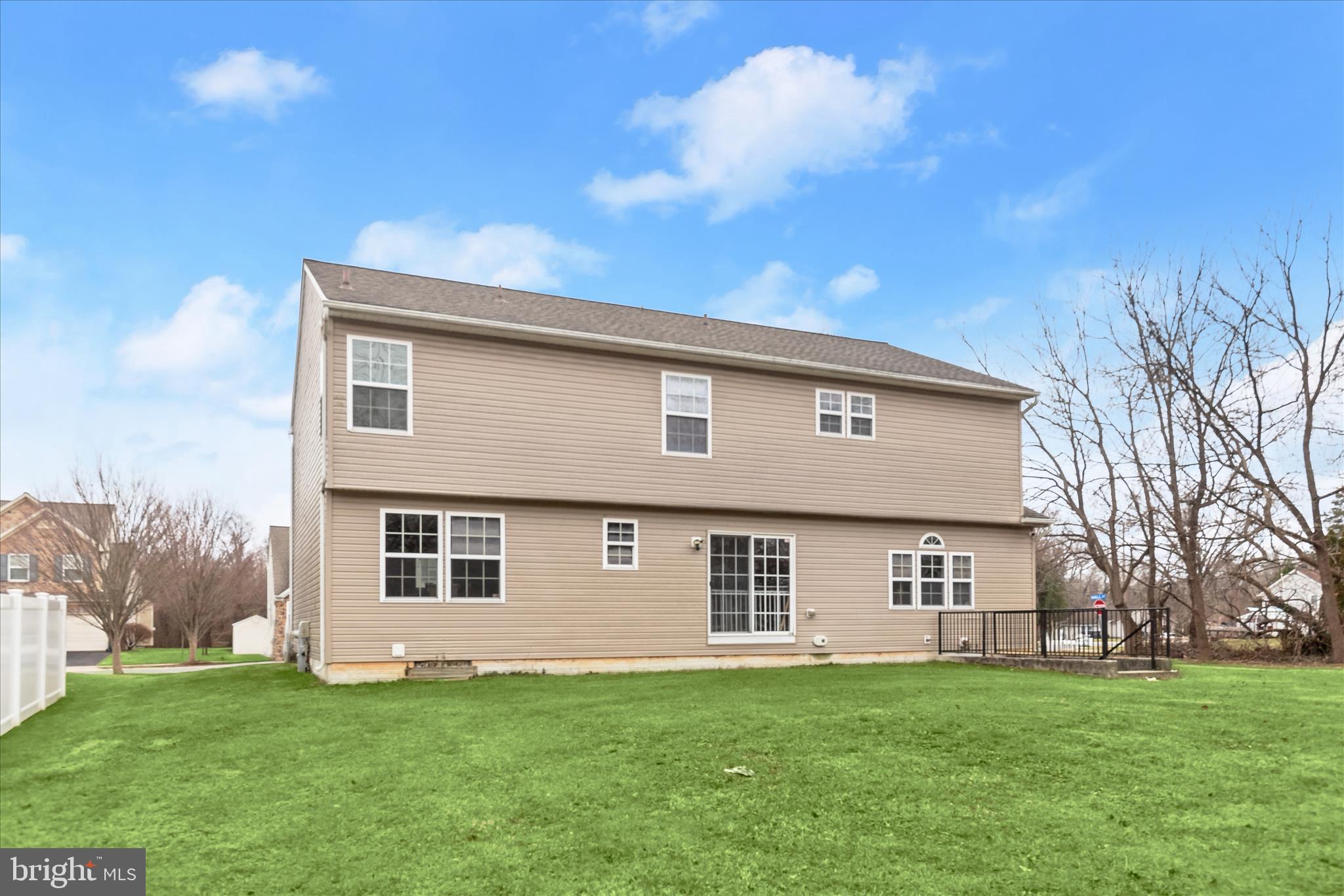 ROCK HALL - Residential