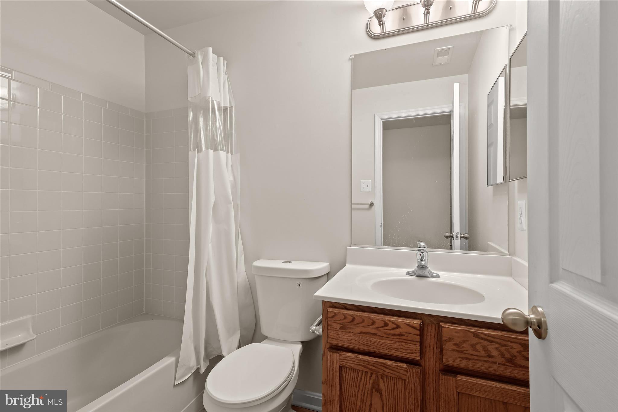 ROCK HALL - Residential