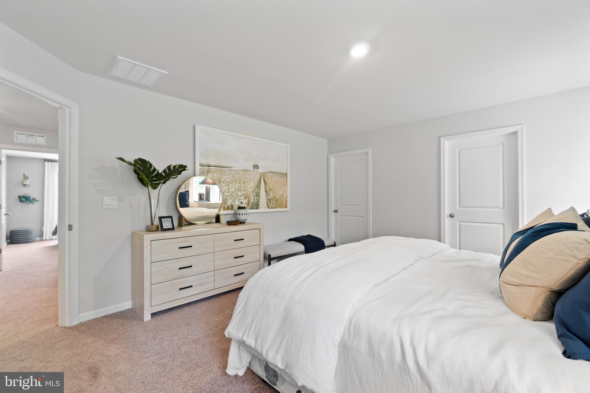 COYOTE RUN - Residential