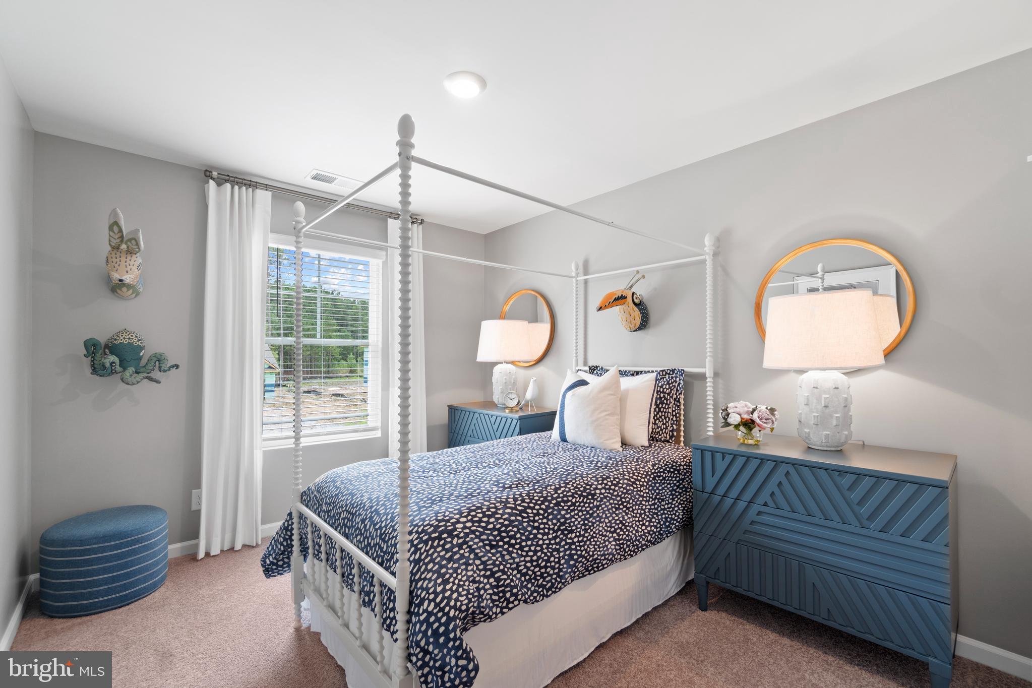 COYOTE RUN - Residential