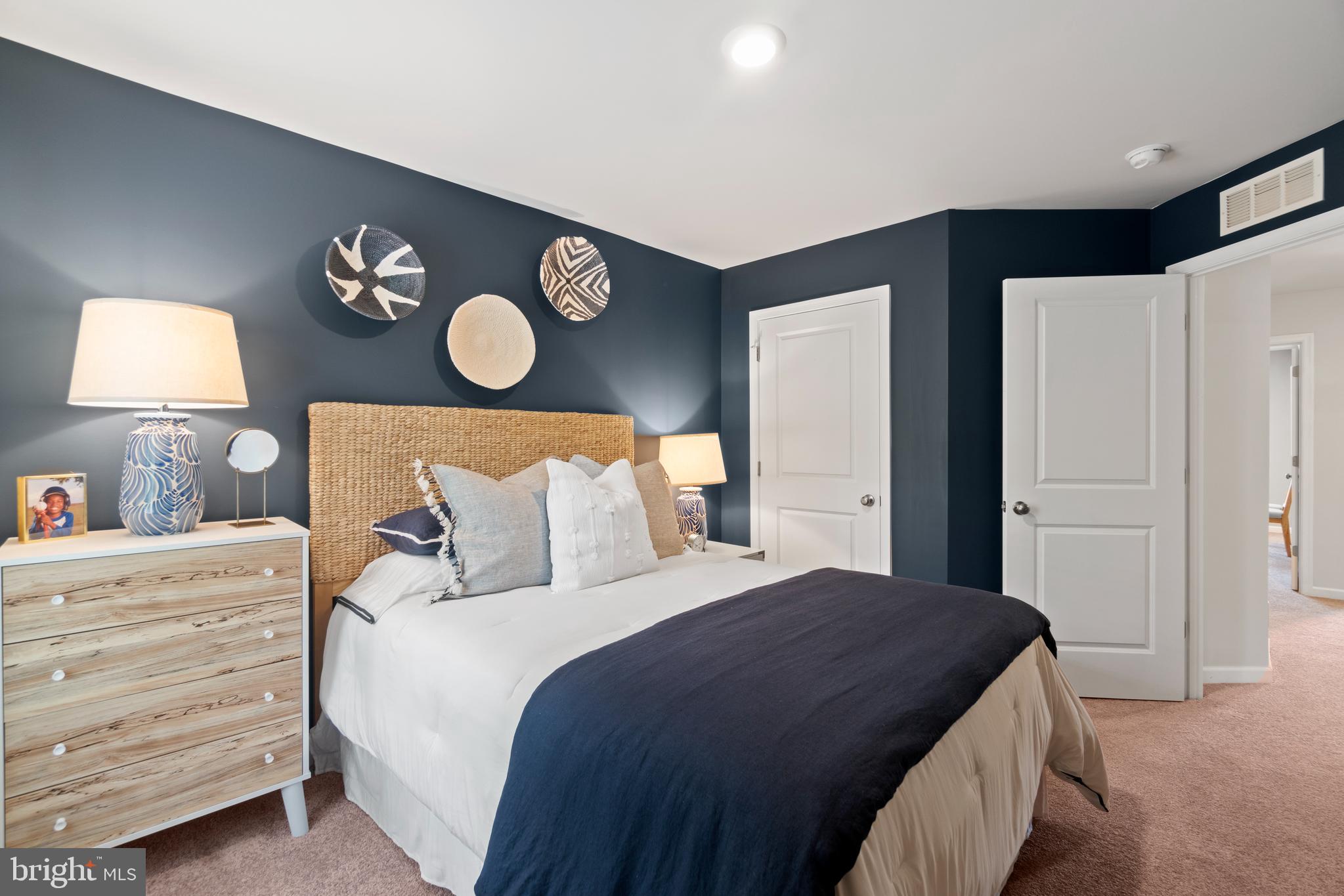 COYOTE RUN - Residential