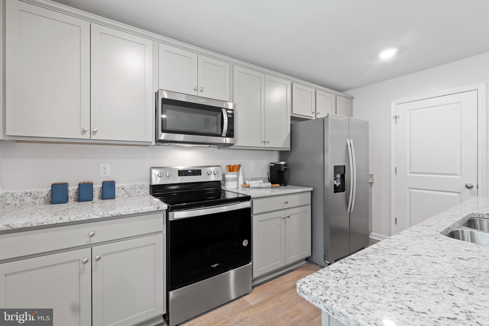 COYOTE RUN - Residential