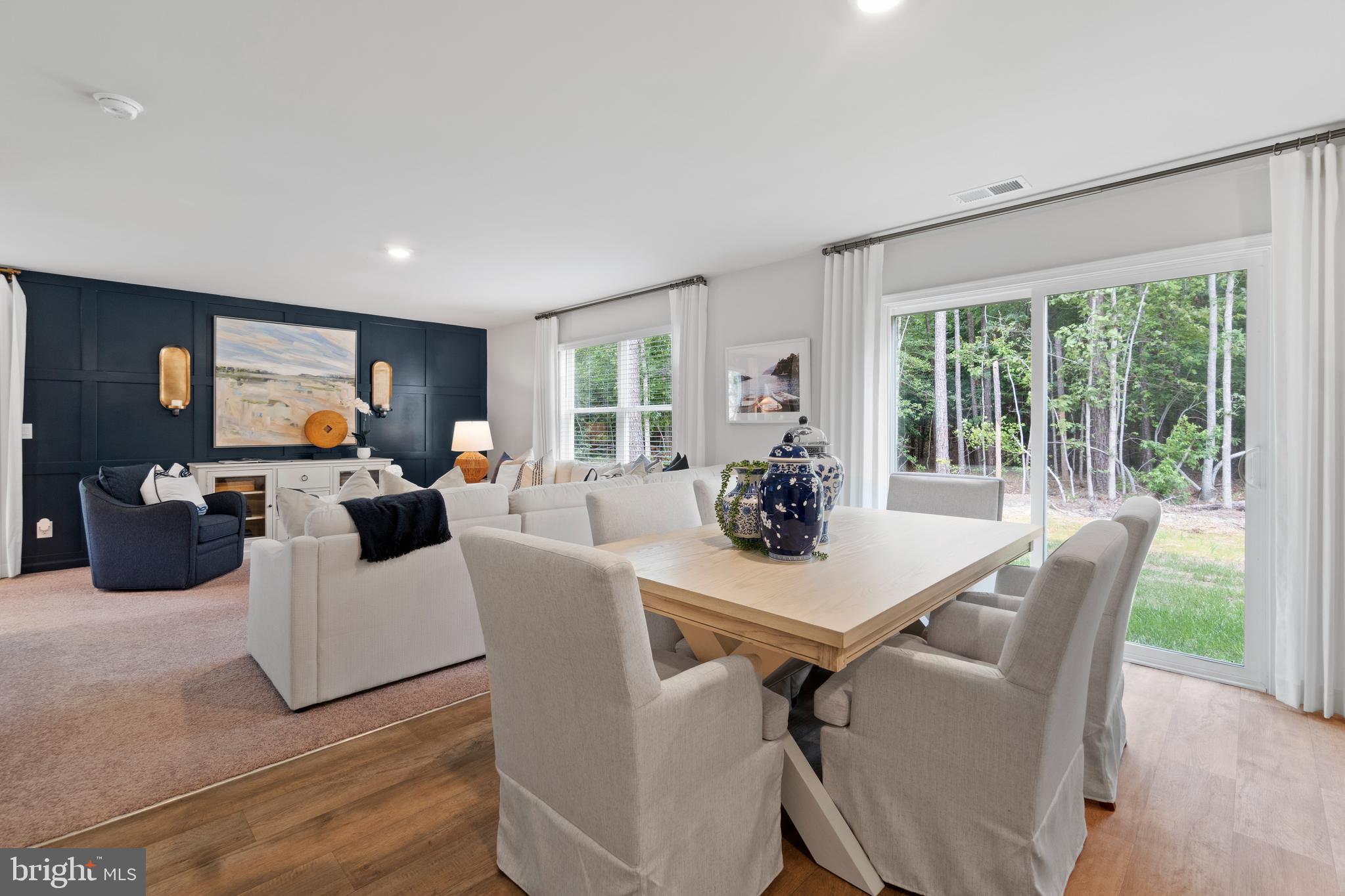 COYOTE RUN - Residential