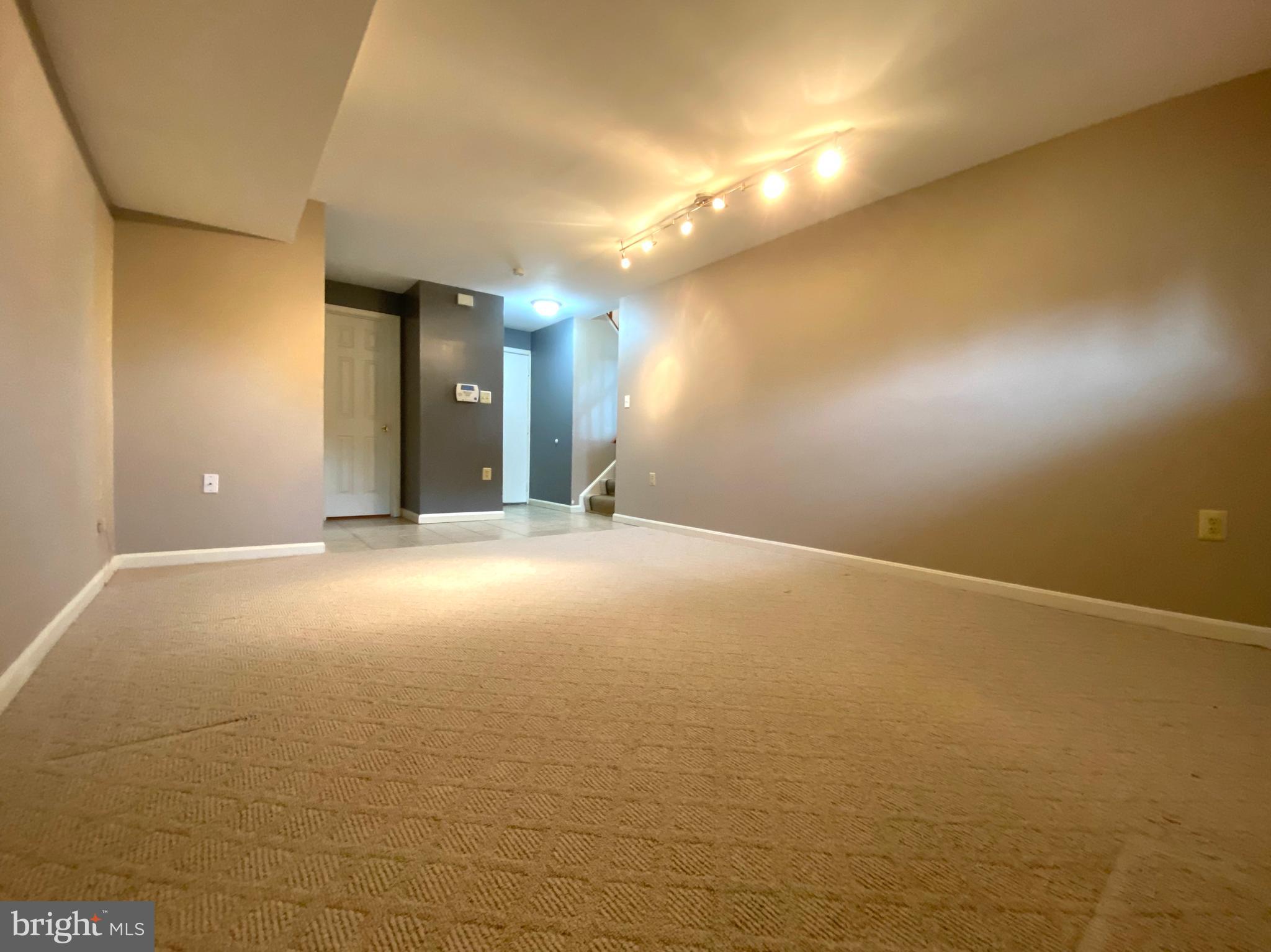 AFTON GLEN - Residential Lease