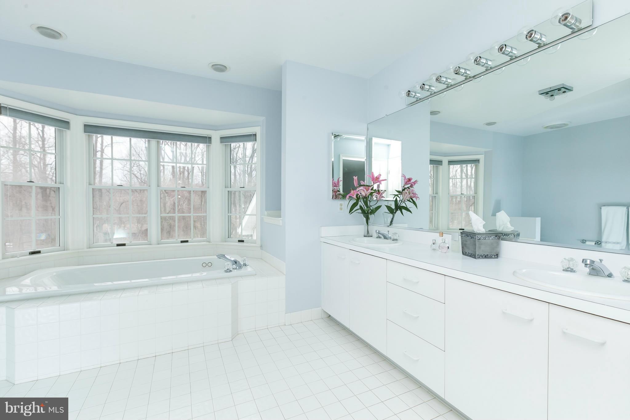 VALLEY BROOK - Residential