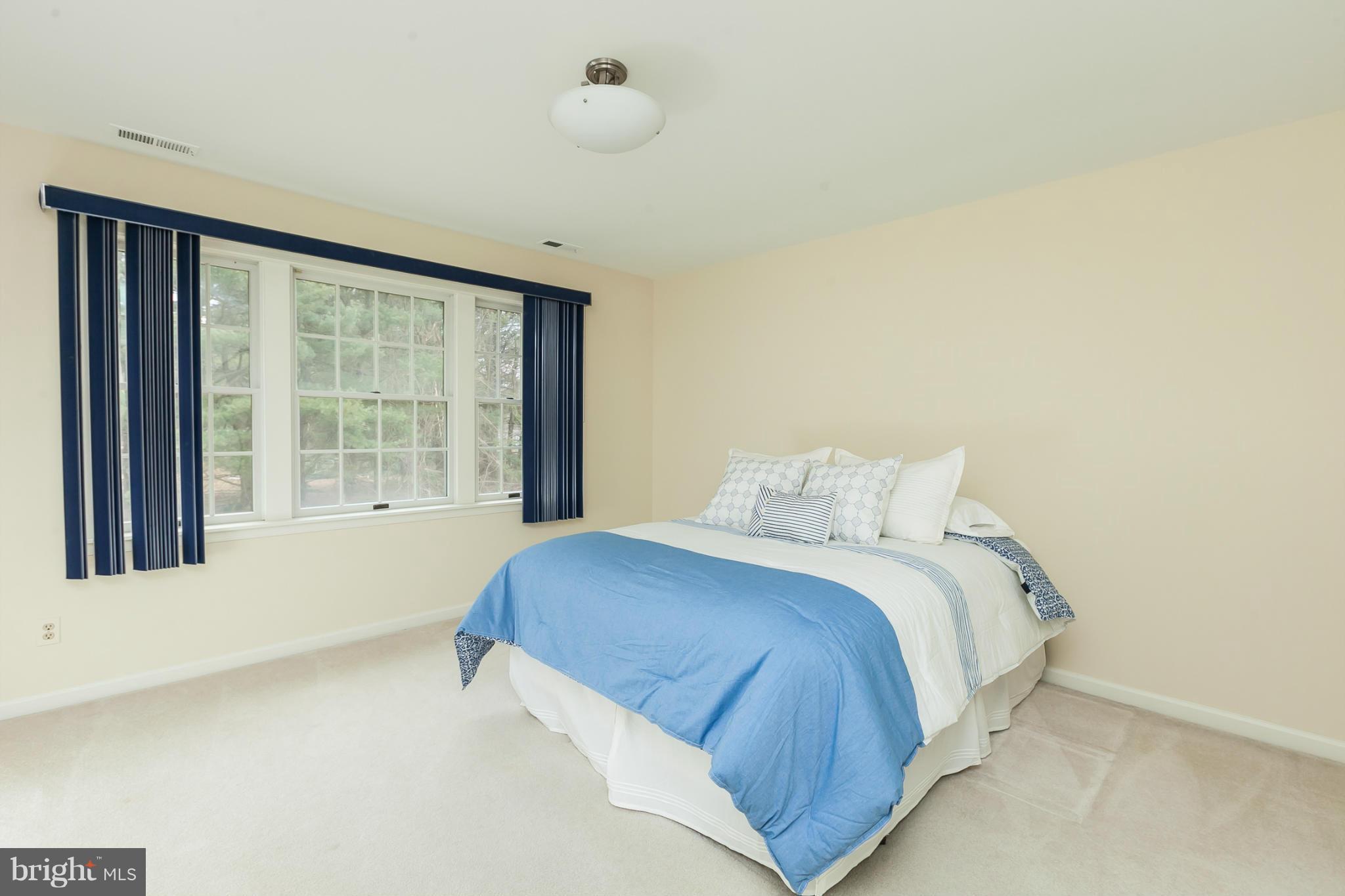 VALLEY BROOK - Residential