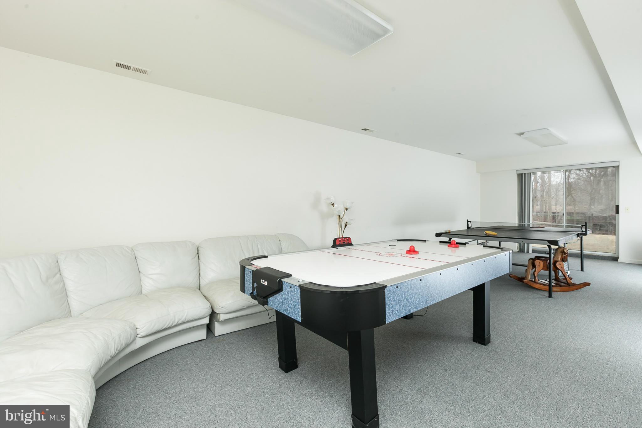 VALLEY BROOK - Residential