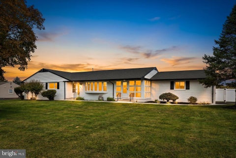 Photo of 190 Robbins-Edinburg Road, ROBBINSVILLE, NJ 08691 (MLS # NJME2084470)