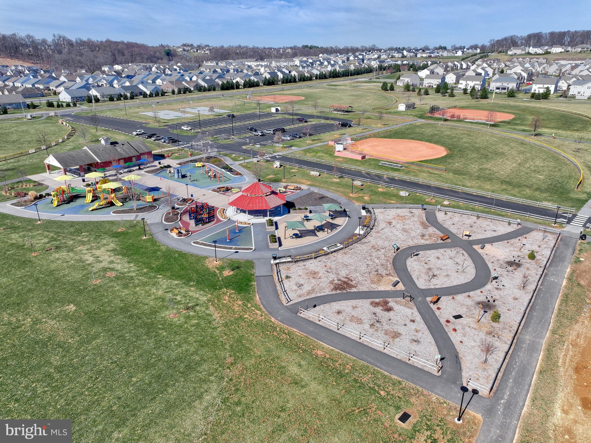 ORCHARD GLEN - Residential