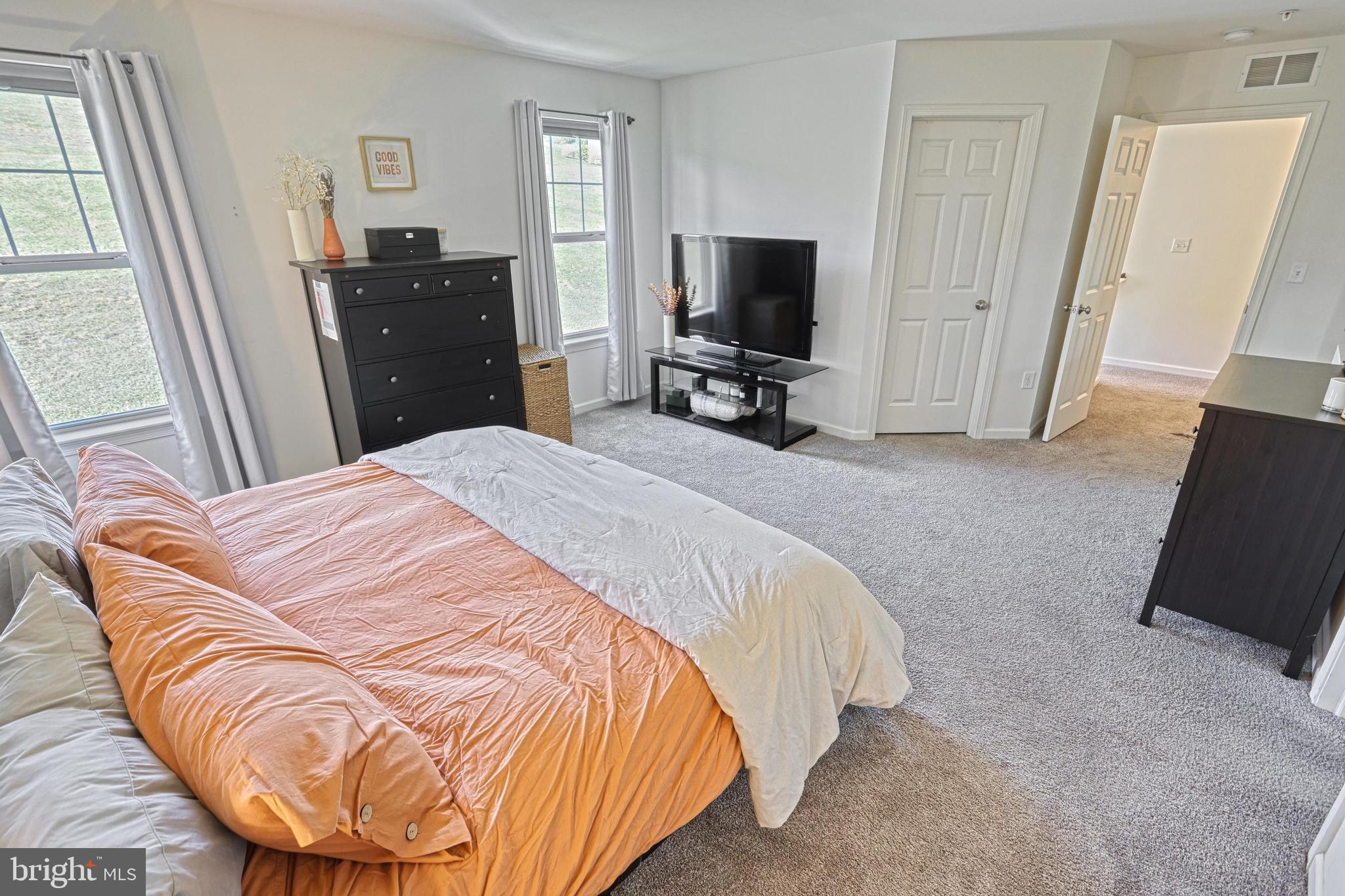 ORCHARD GLEN - Residential