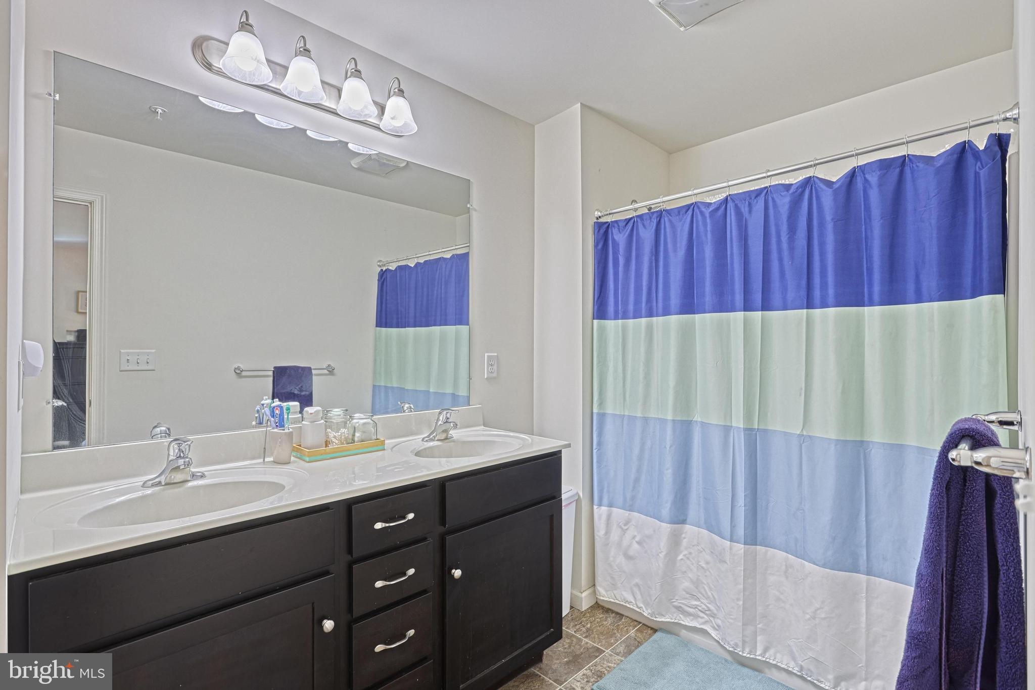 ORCHARD GLEN - Residential