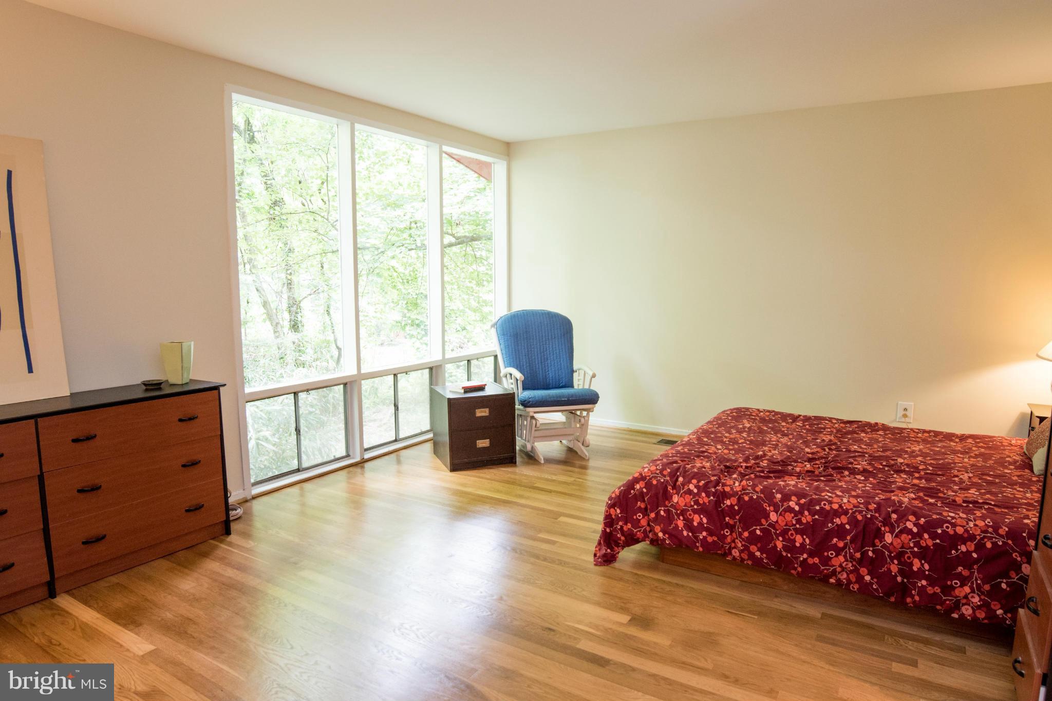 HOLLIN HILLS - Residential