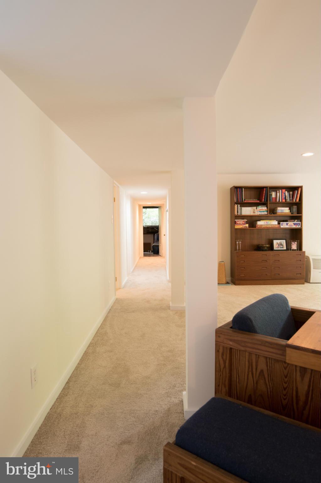 HOLLIN HILLS - Residential