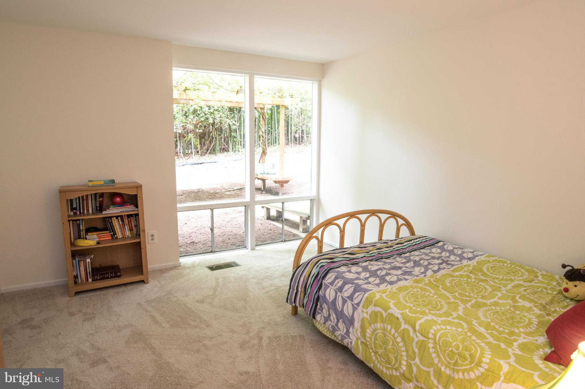 HOLLIN HILLS - Residential