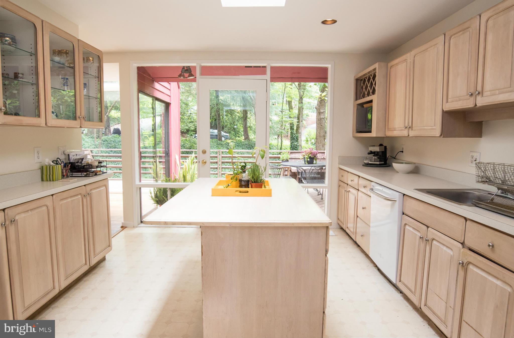 HOLLIN HILLS - Residential