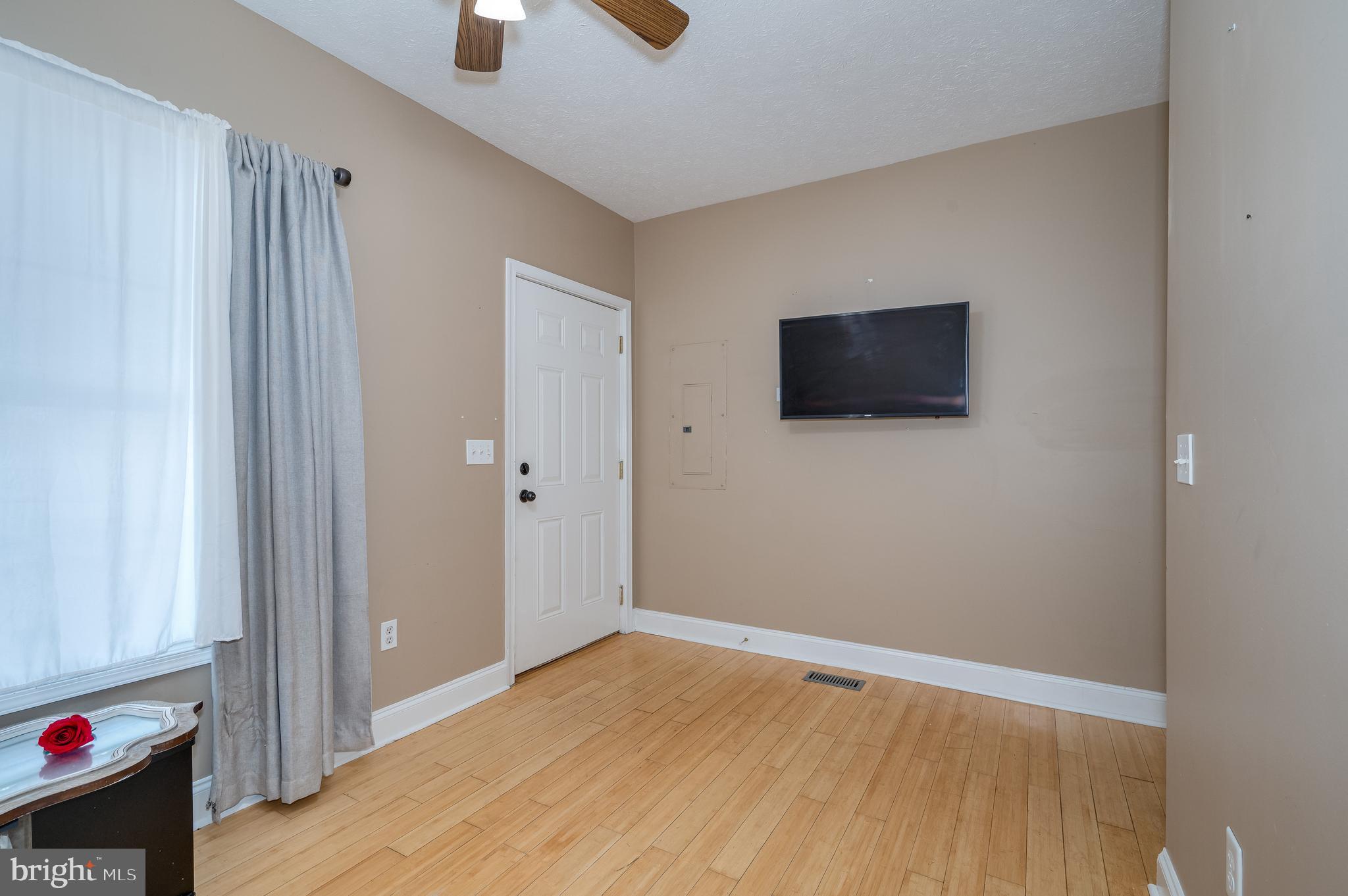 MARTINSBURG CITY - Residential